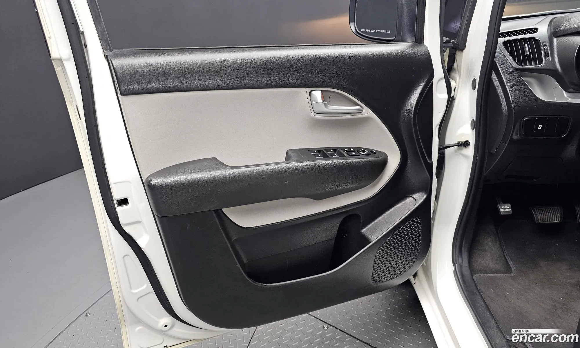 Kia Ray 2017 KNACF911BHT164084 — 29