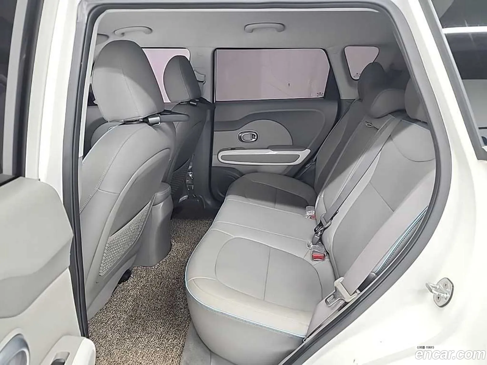 Kia Soul EV 2018 — 4