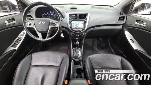 Hyundai Accent 2015 — 4