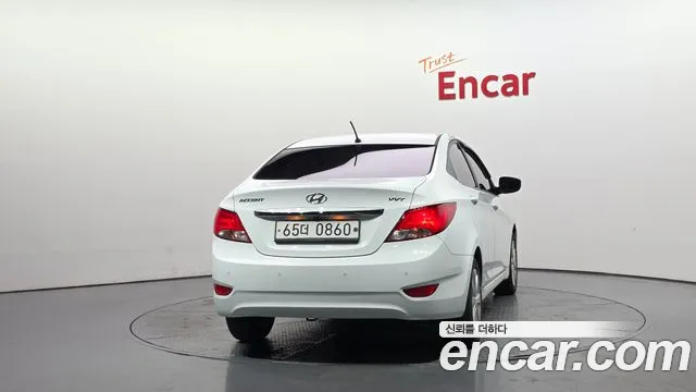 Hyundai Accent 2015 — 3