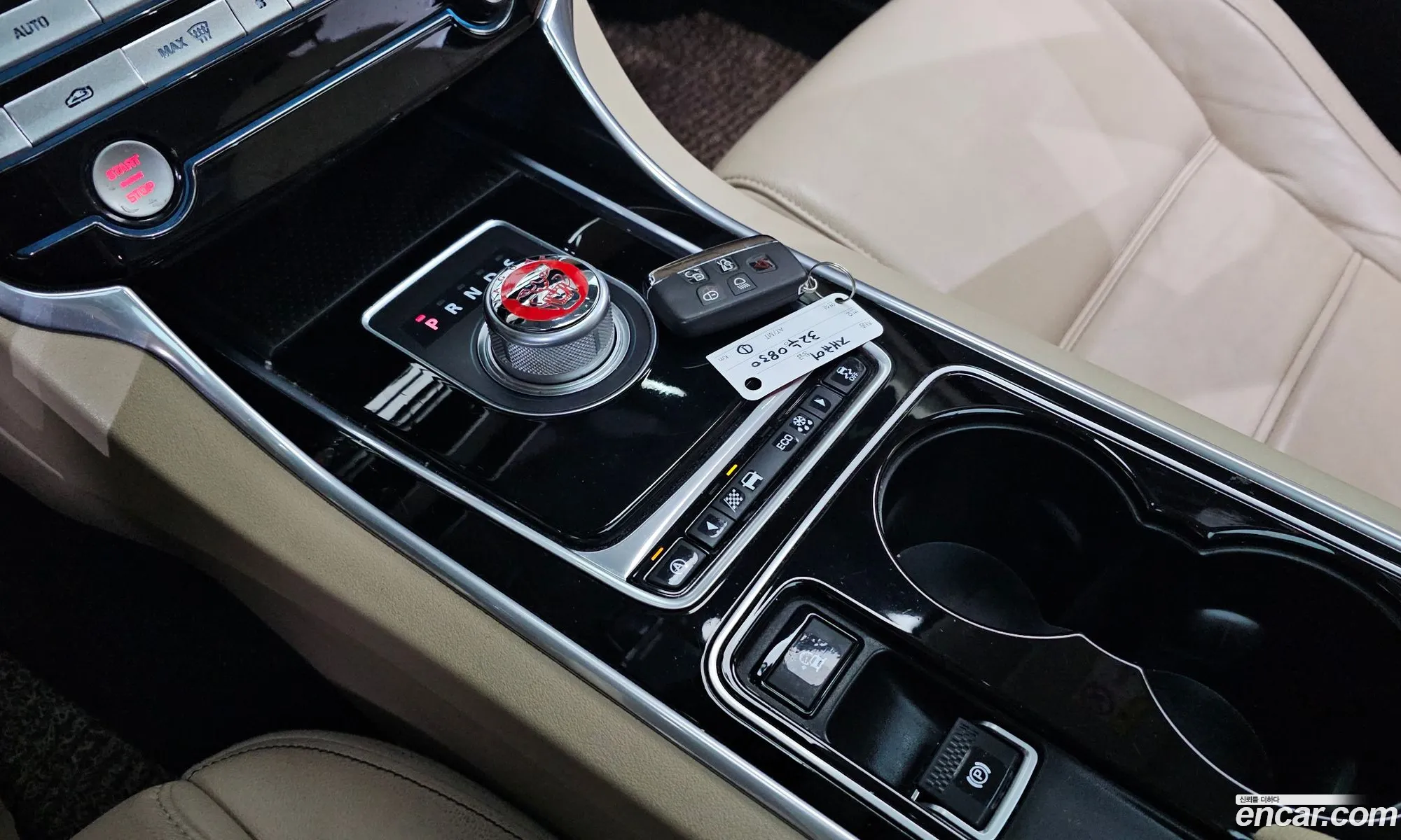 Jaguar XE 2016 — 17
