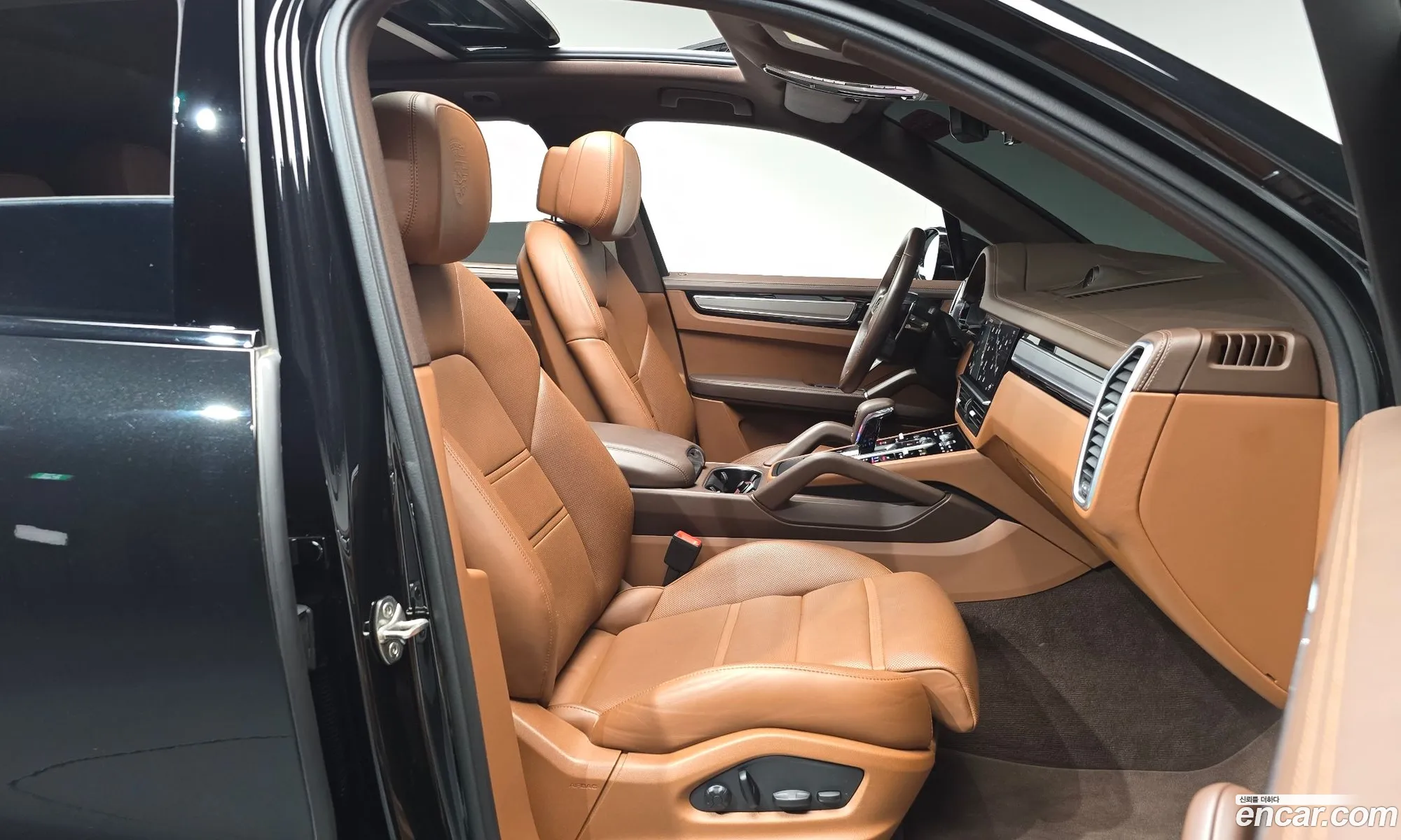 Porsche Cayenne 2023 — 34