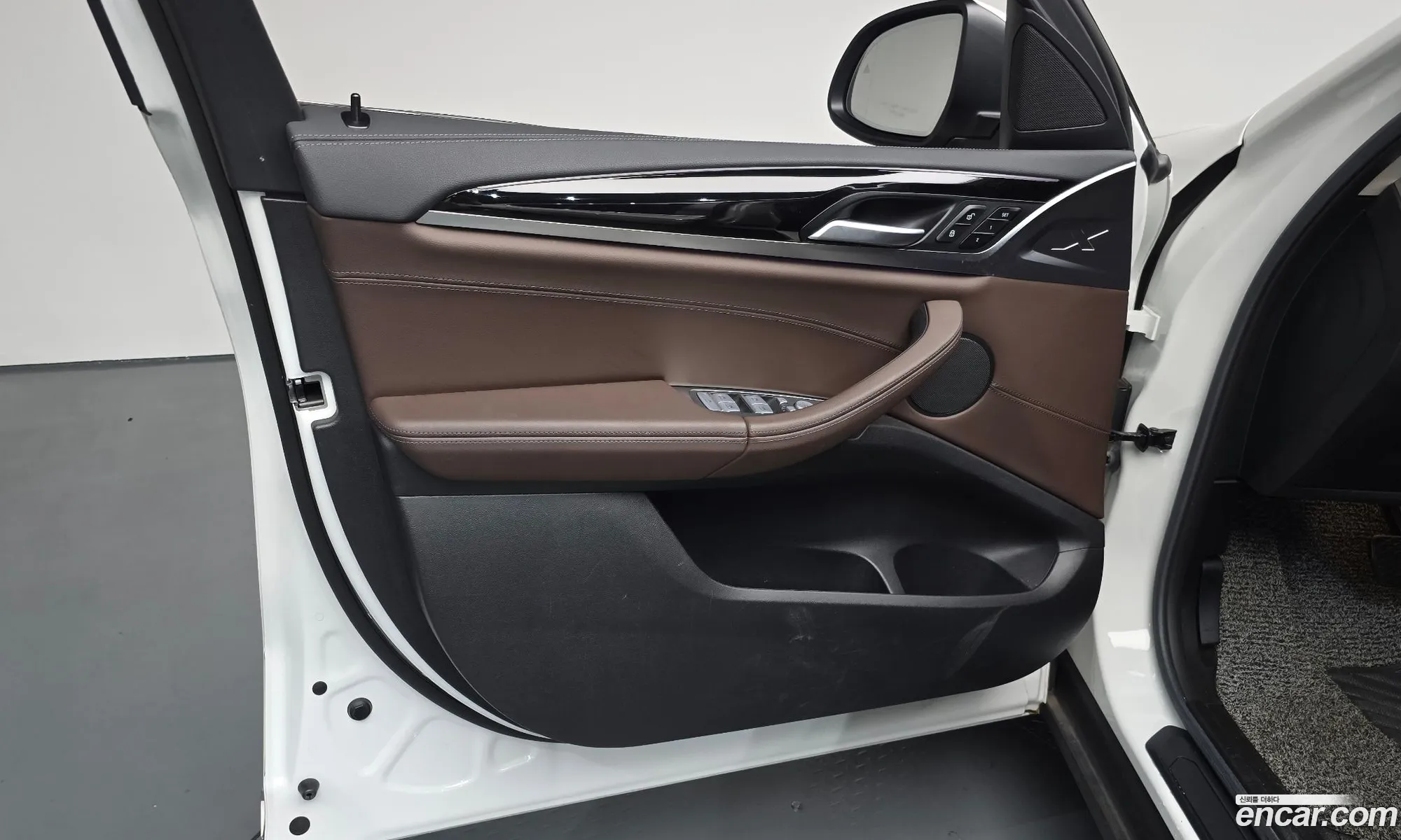 BMW X4 2023 — 10