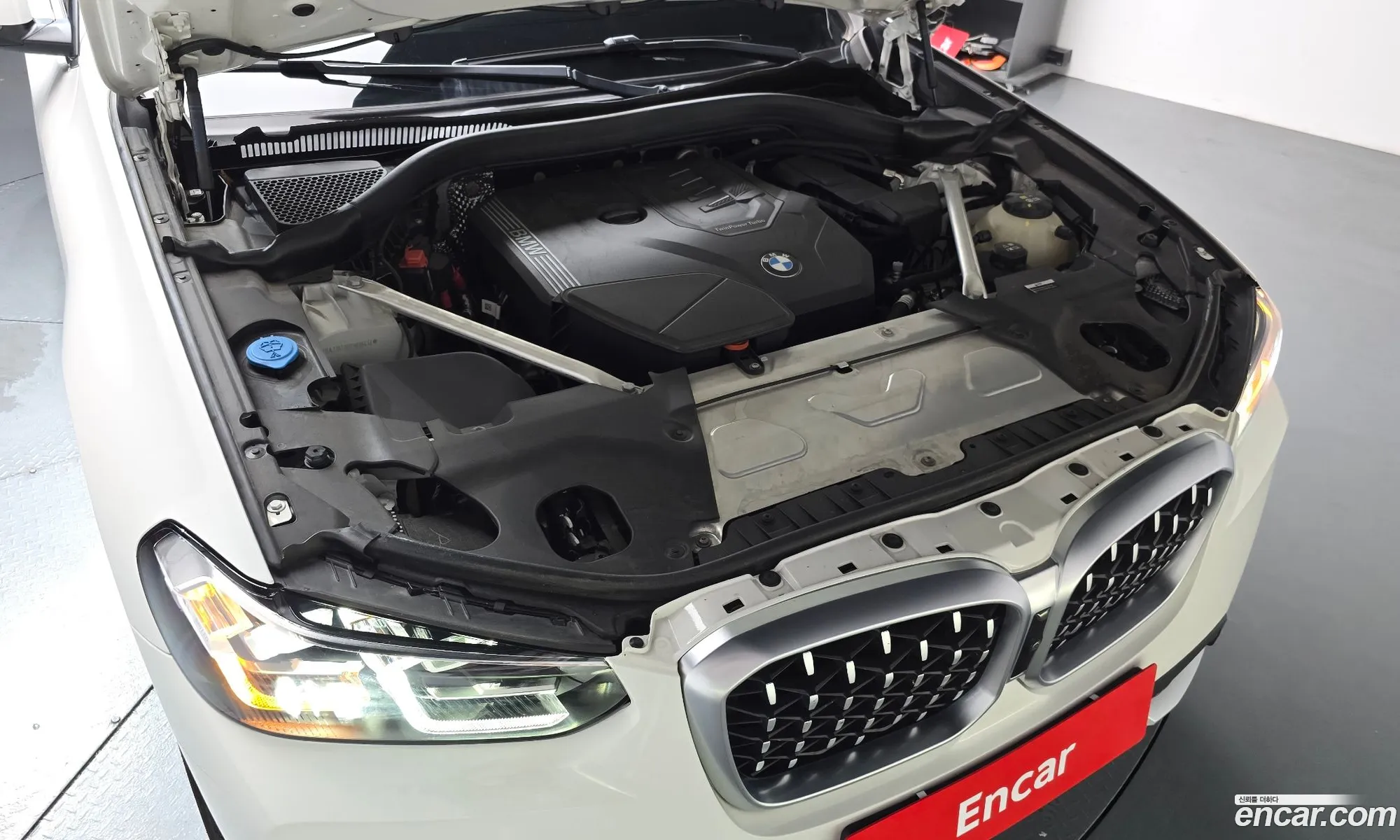 BMW X4 2023 — 28