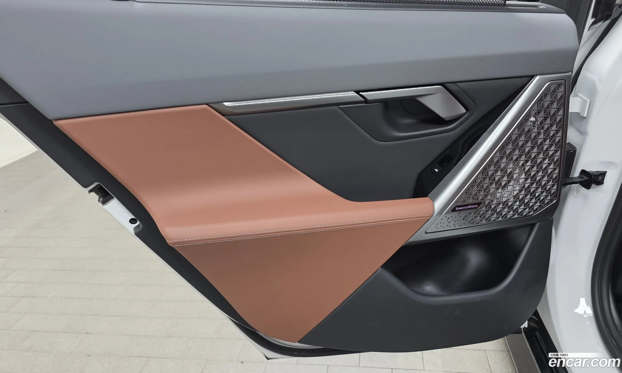 BMW 5 Series 2025 — 21