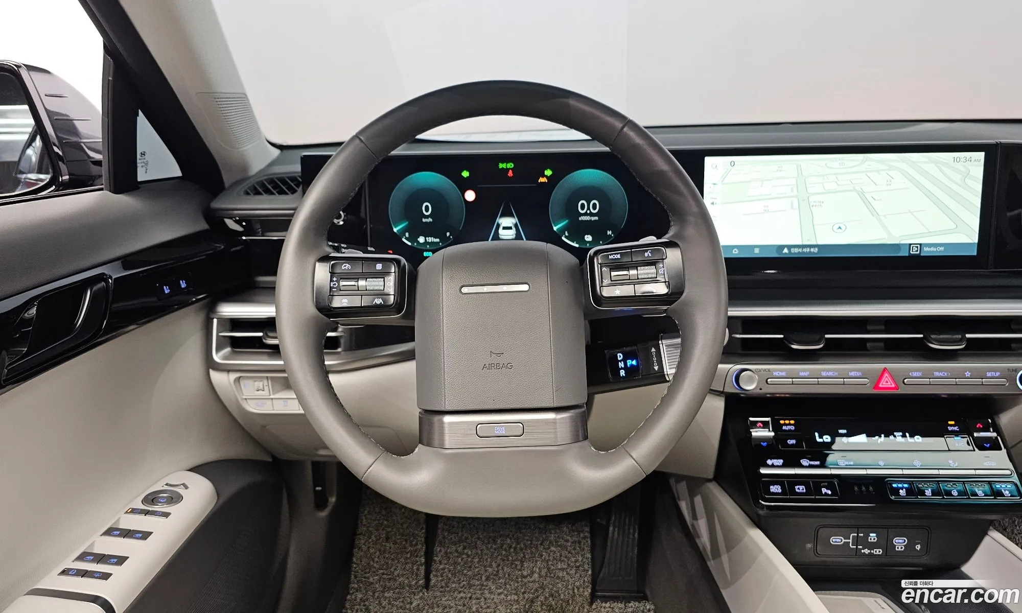 Hyundai Grandeur Hybrid 2023 — 19