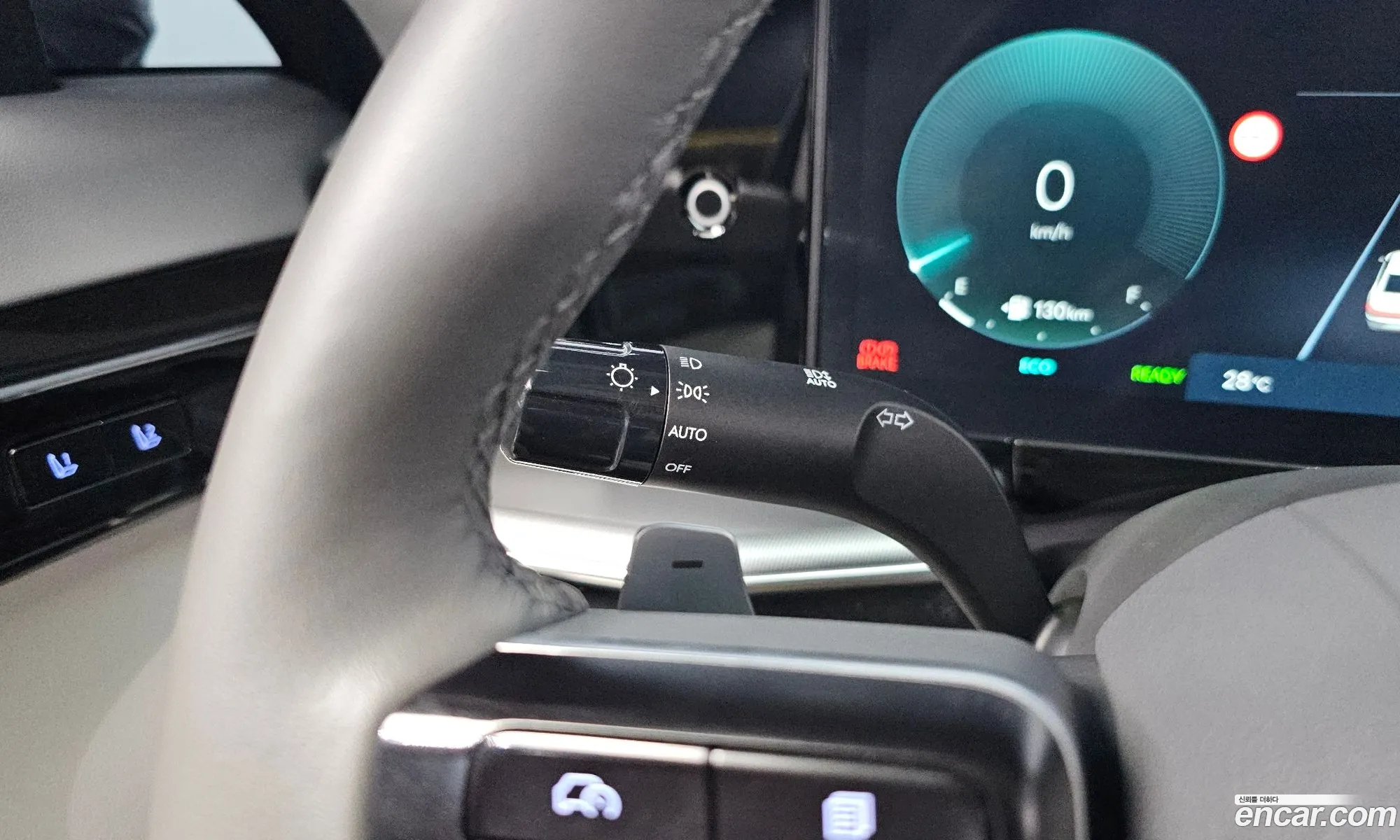 Hyundai Grandeur Hybrid 2023 — 28