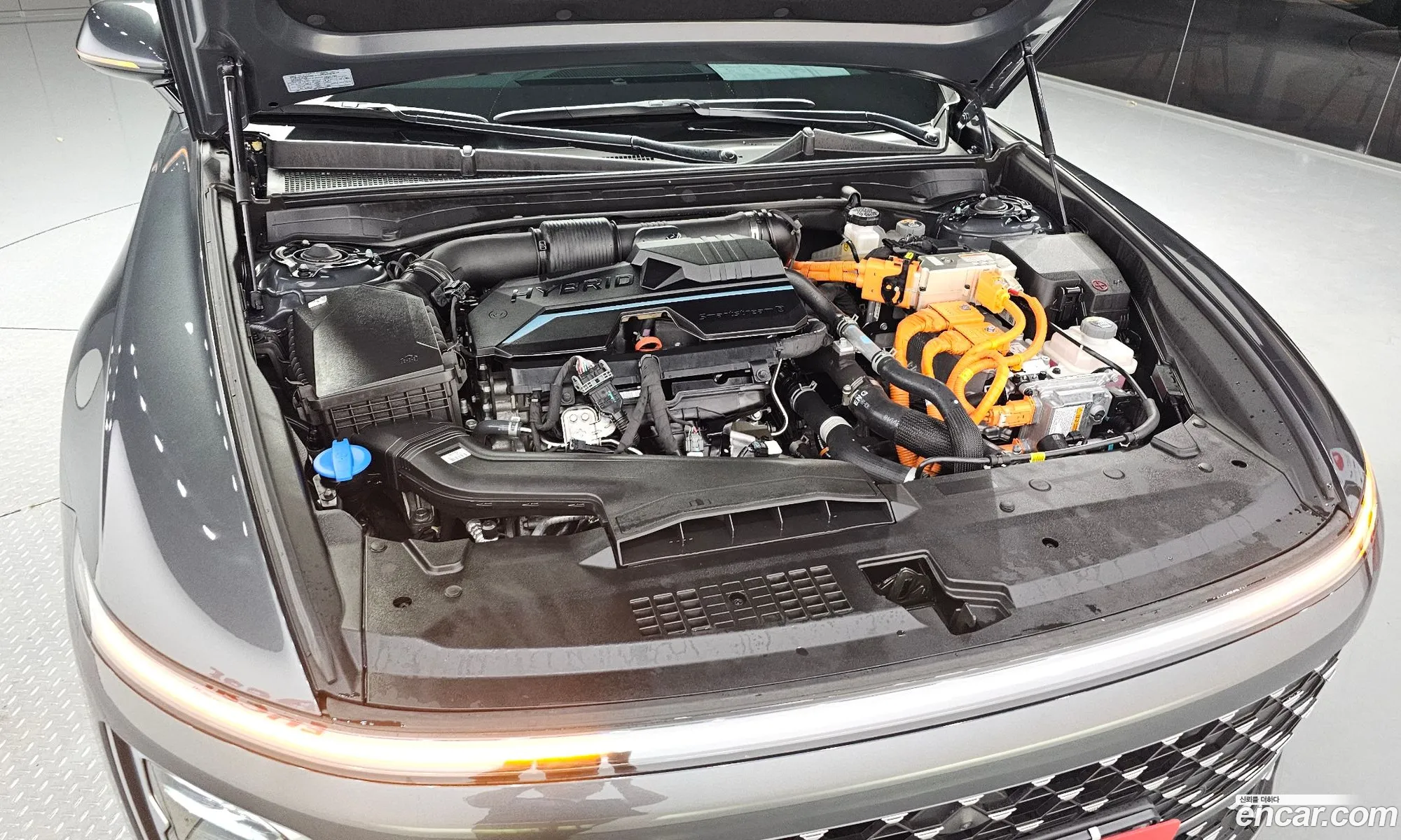 Hyundai Grandeur Hybrid 2023 — 31