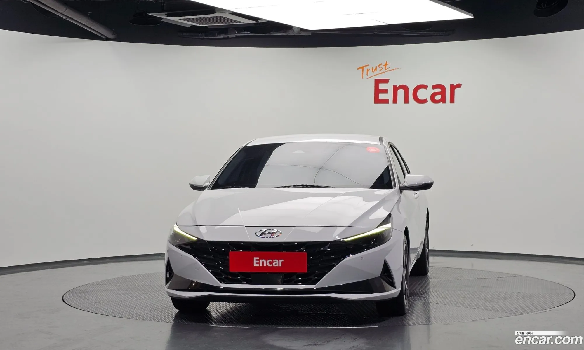 Hyundai Elantra Hybrid 2022 — 25