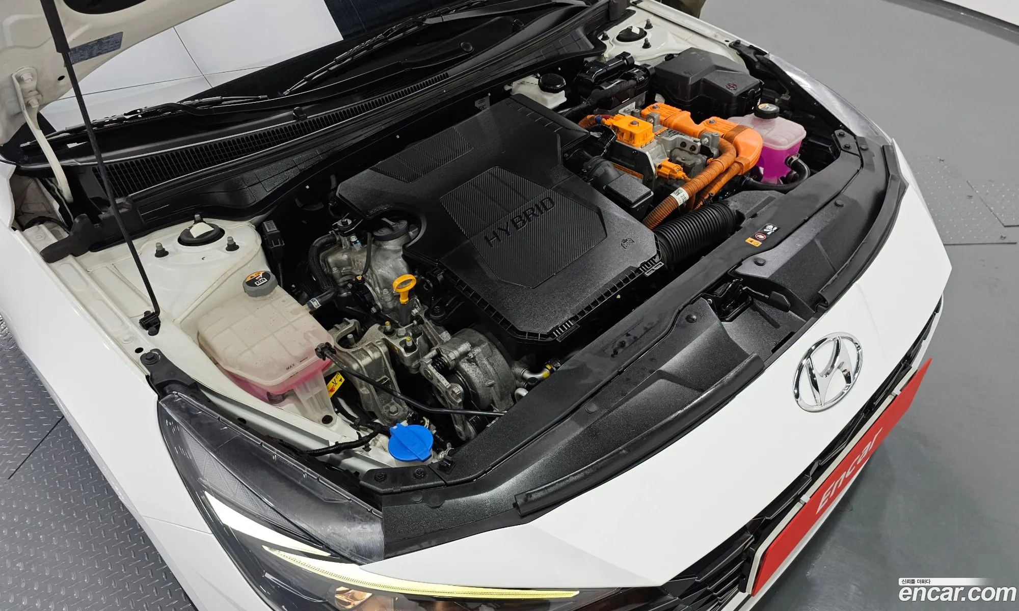 Hyundai Elantra Hybrid 2022 — 27