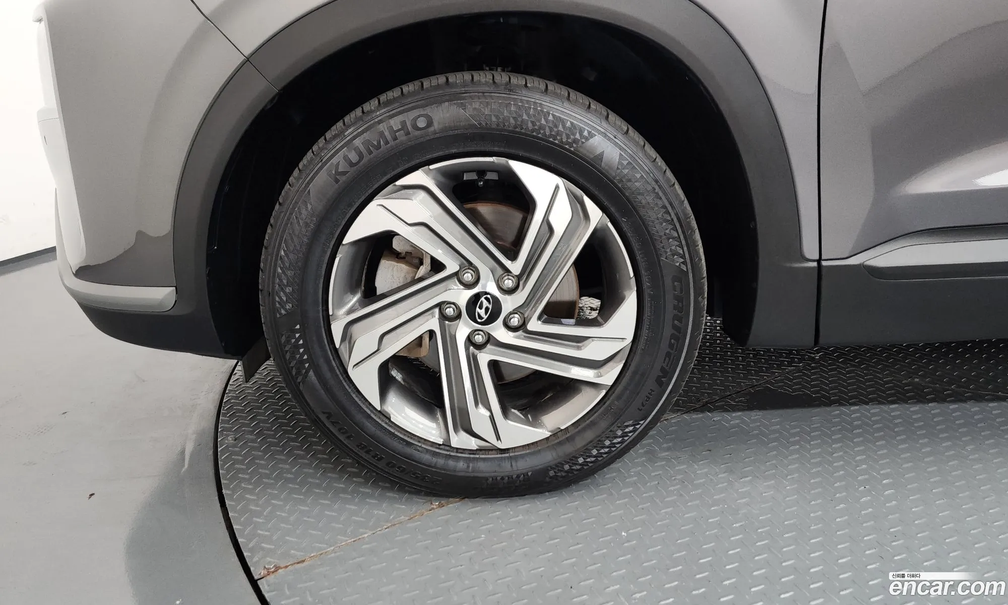 Hyundai Santa Fe 2023 — 17