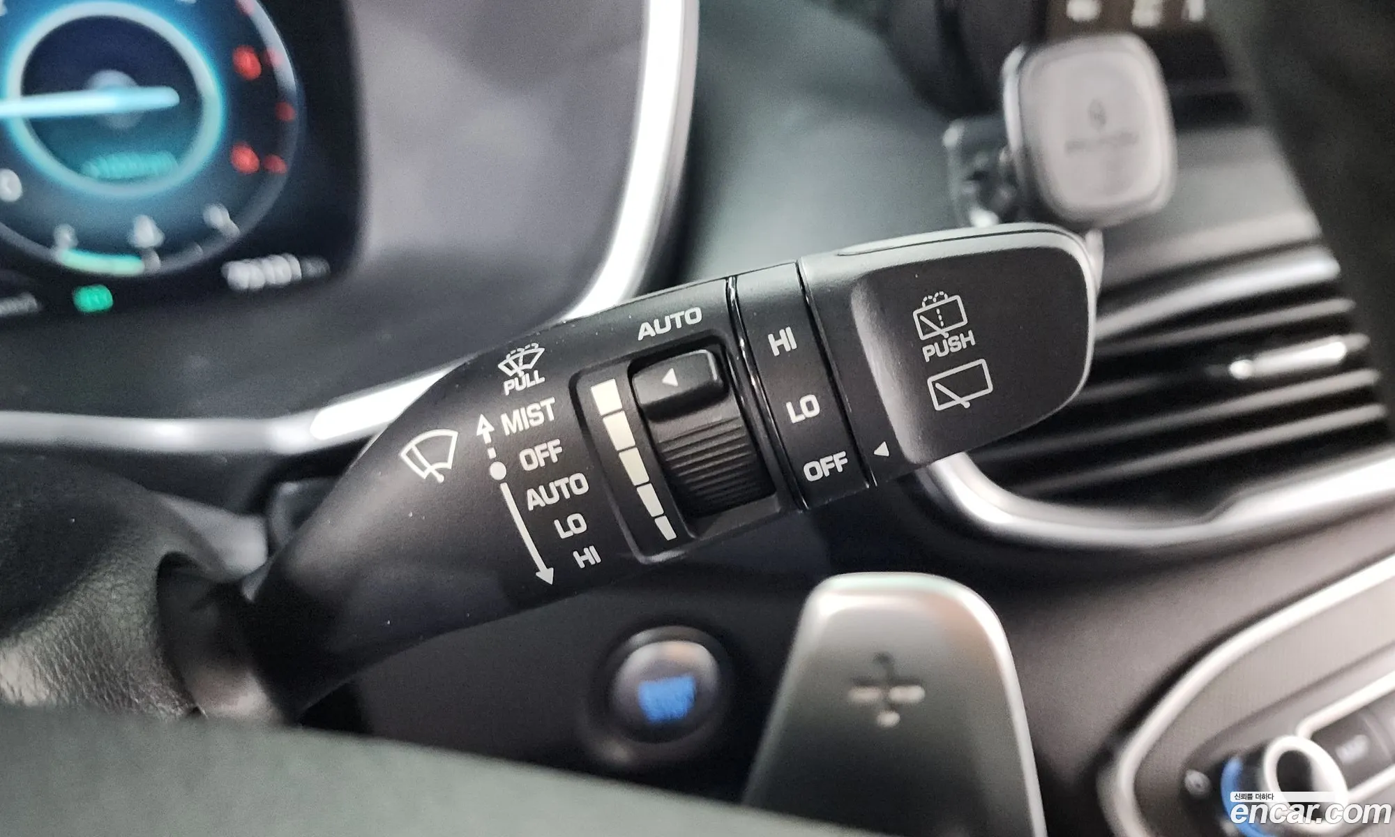 Hyundai Santa Fe 2023 — 35