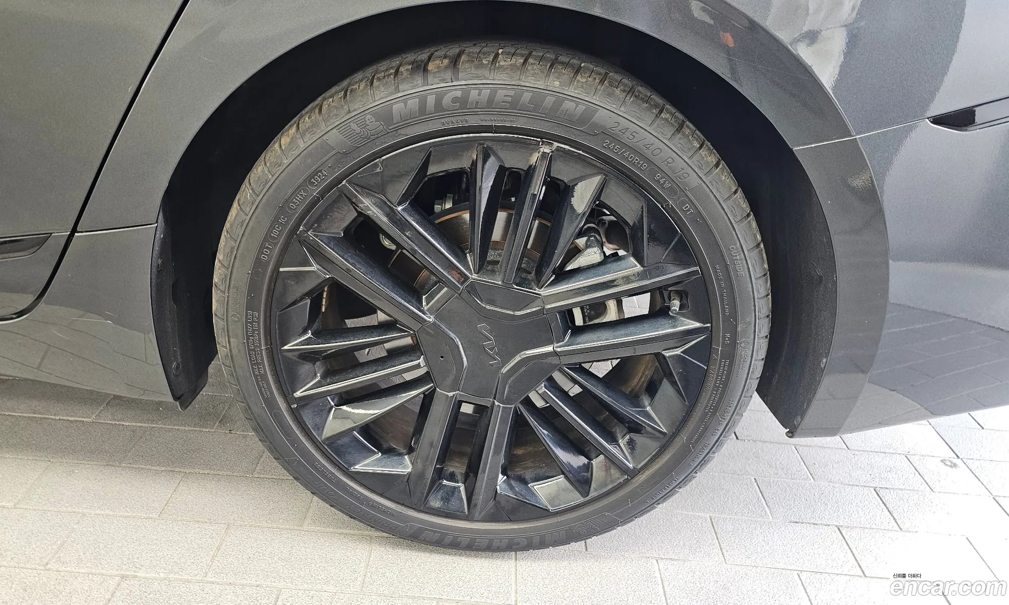 Kia K8 Hybrid 2024 — 30