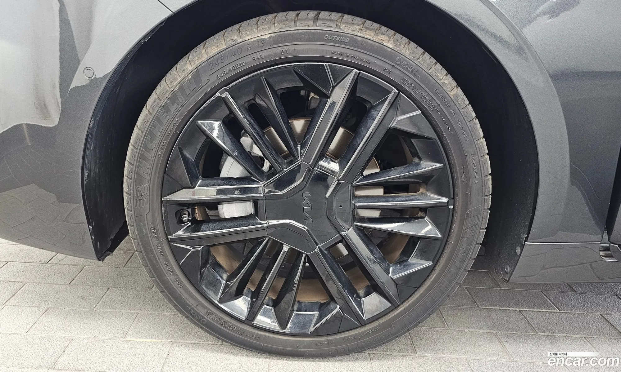 Kia K8 Hybrid 2024 — 3