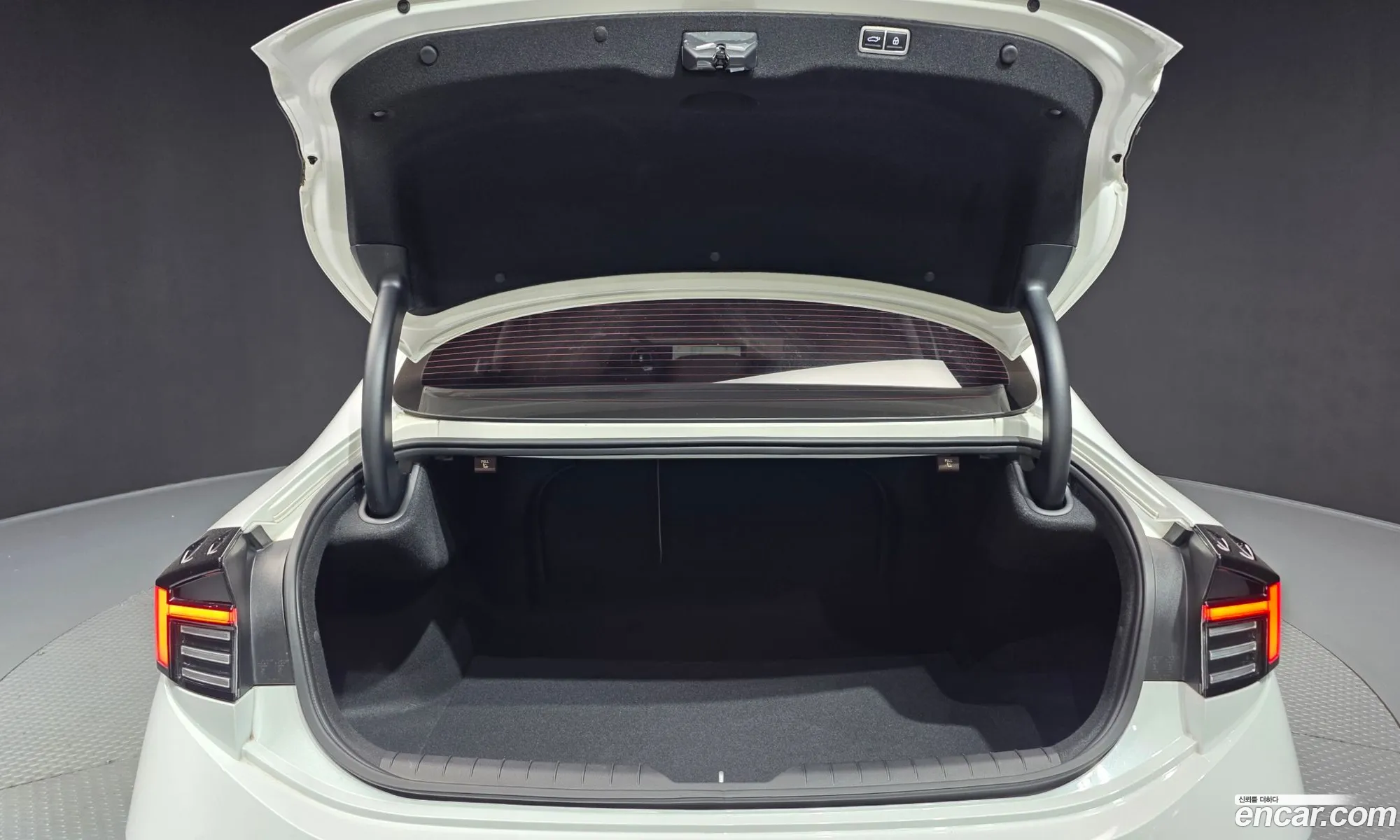 Hyundai Sonata the Edge 2023 — 18
