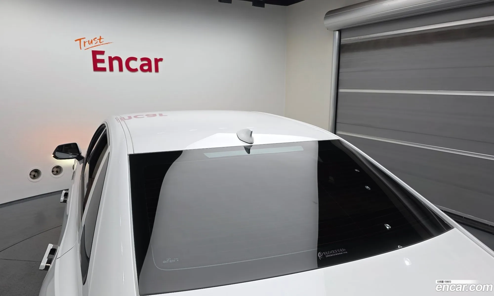 Hyundai Grandeur Hybrid 2023 — 34