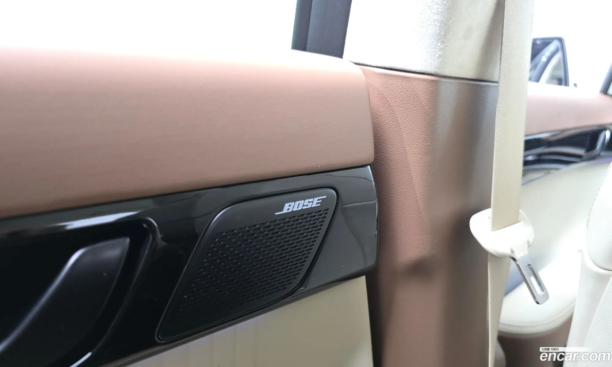Hyundai Grandeur Hybrid 2023 — 44
