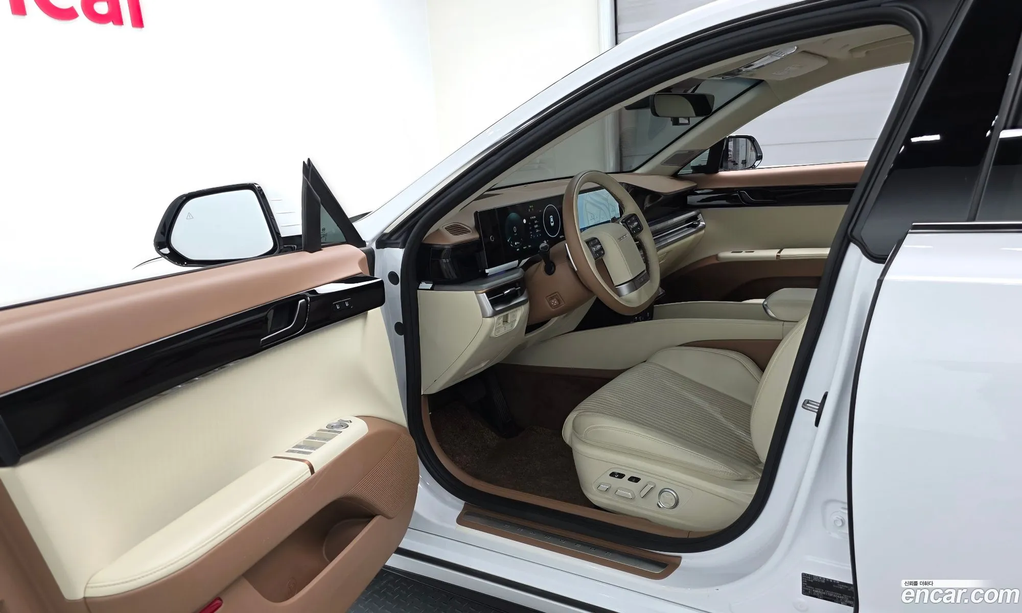 Hyundai Grandeur Hybrid 2023 — 15