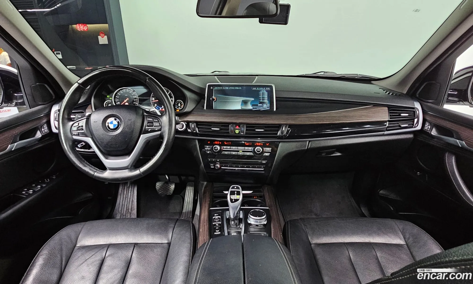 BMW X5 2017 — 2