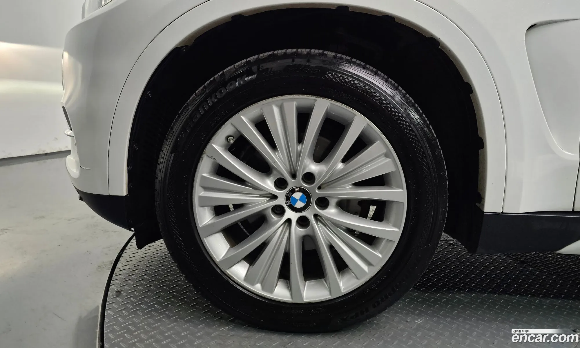 BMW X5 2017 — 27