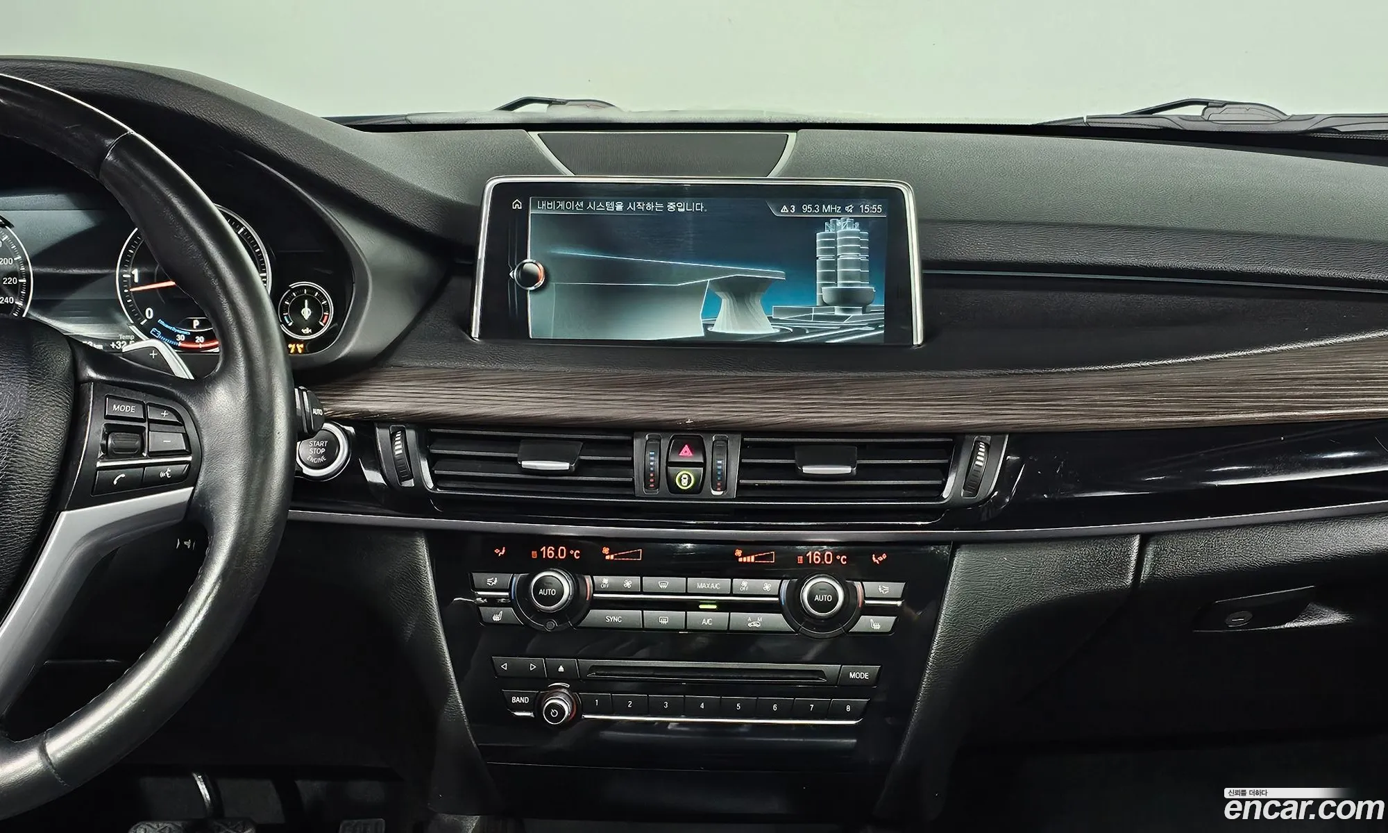 BMW X5 2017 — 18