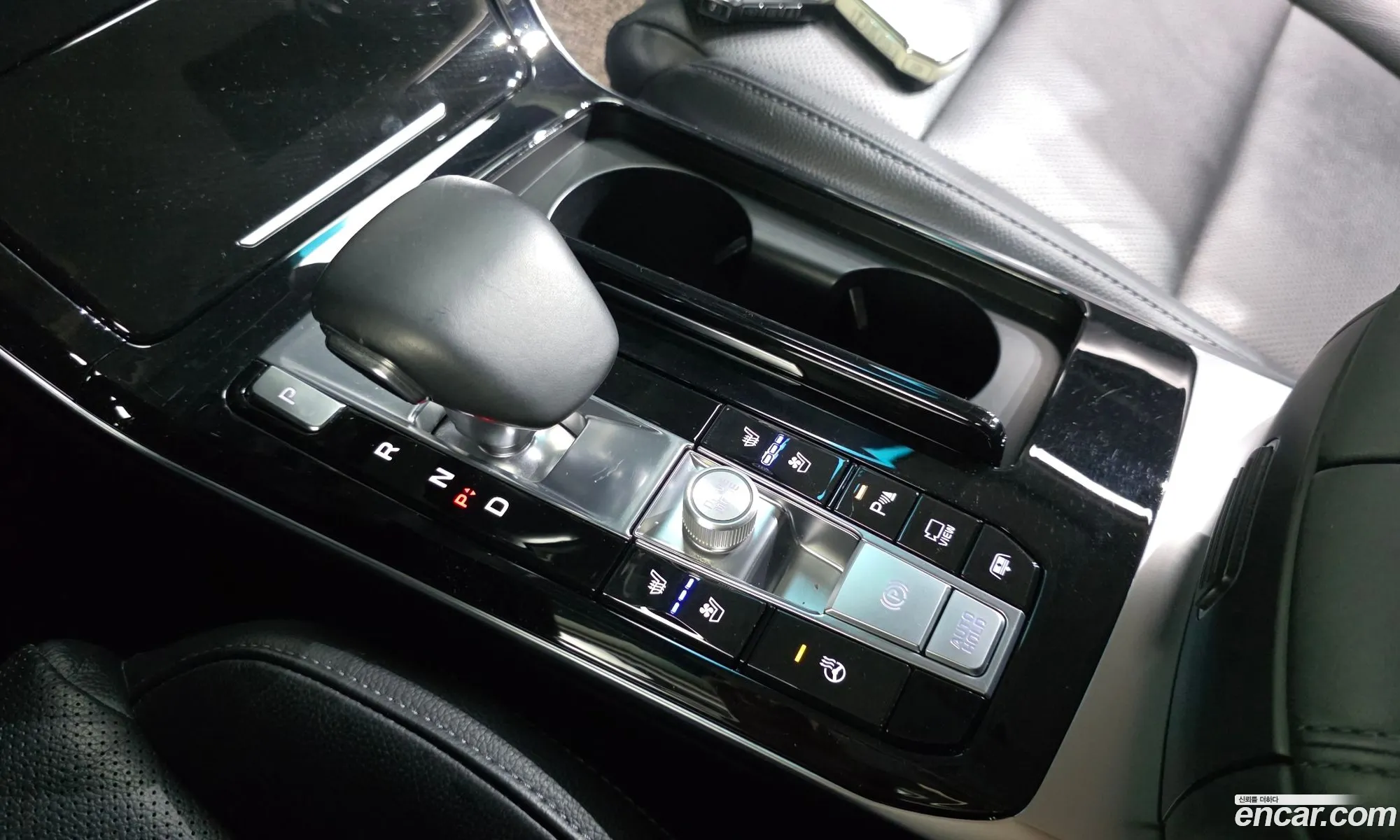 Kia K7 Premier Hybrid 2020 — 13