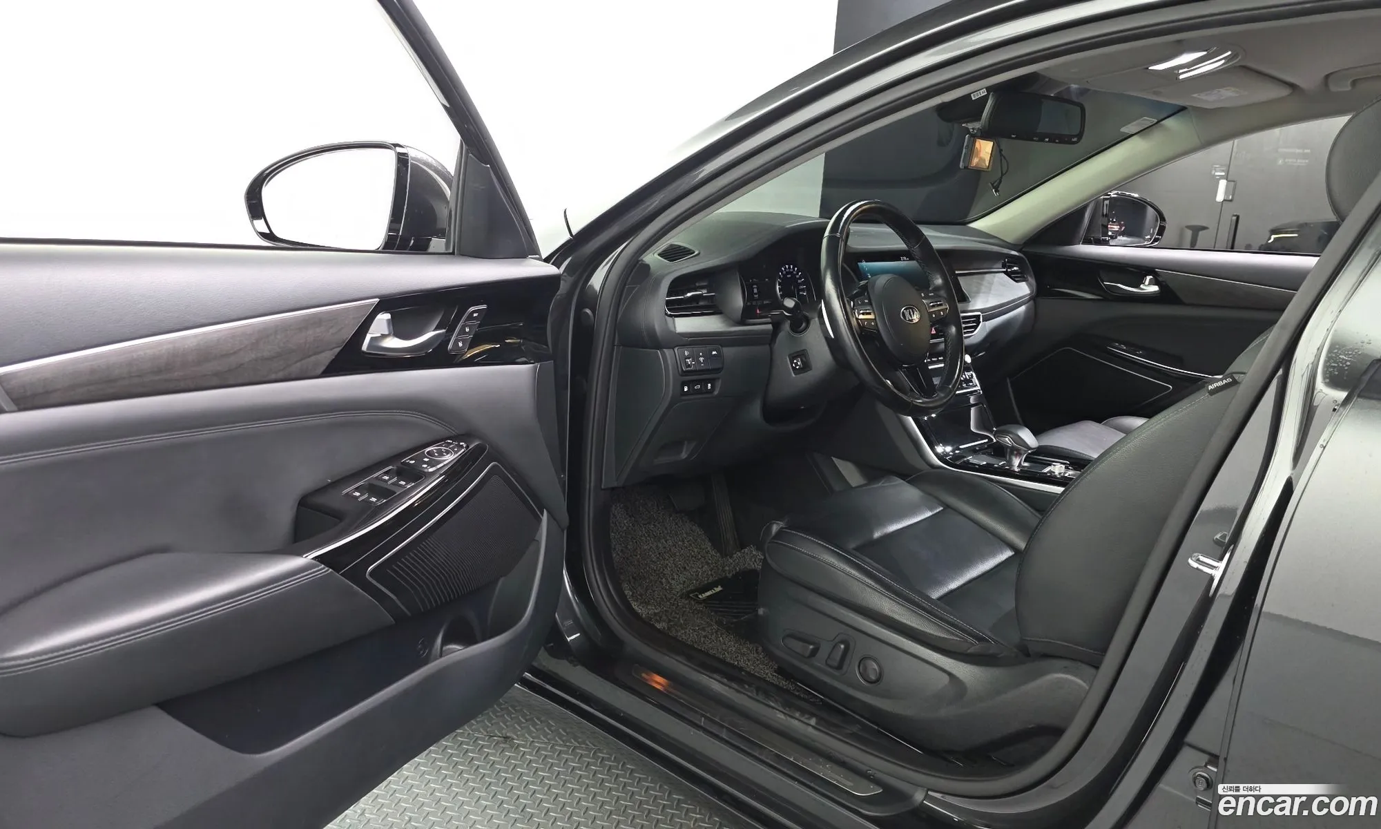 Kia K7 Premier Hybrid 2020 — 14