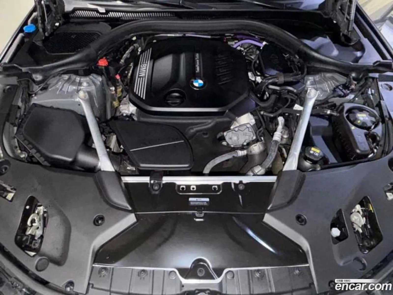 BMW 5 Series 2022 — 18