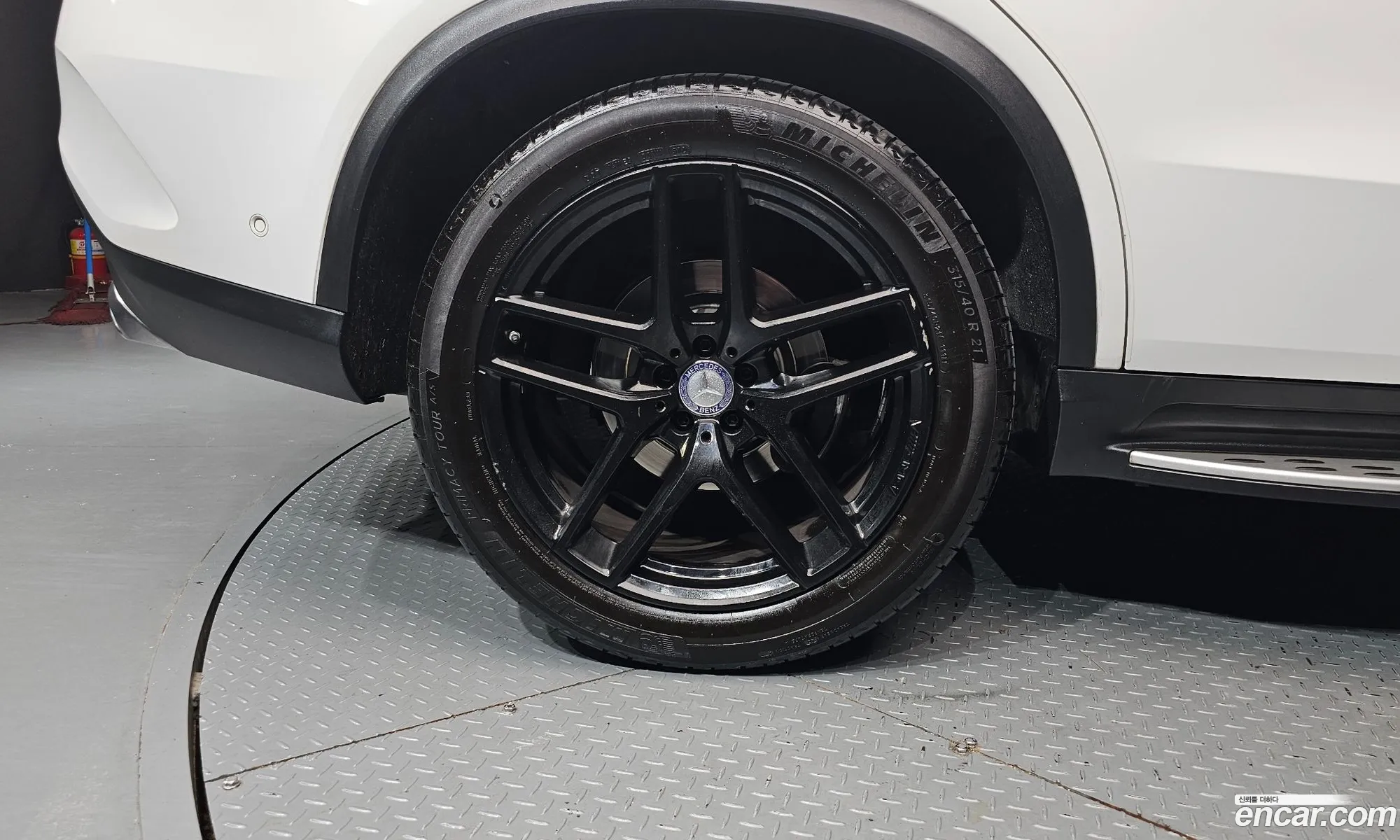 Mercedes-Benz GLE-Class W166 2017 WDCED2EB3HA054764 — 18