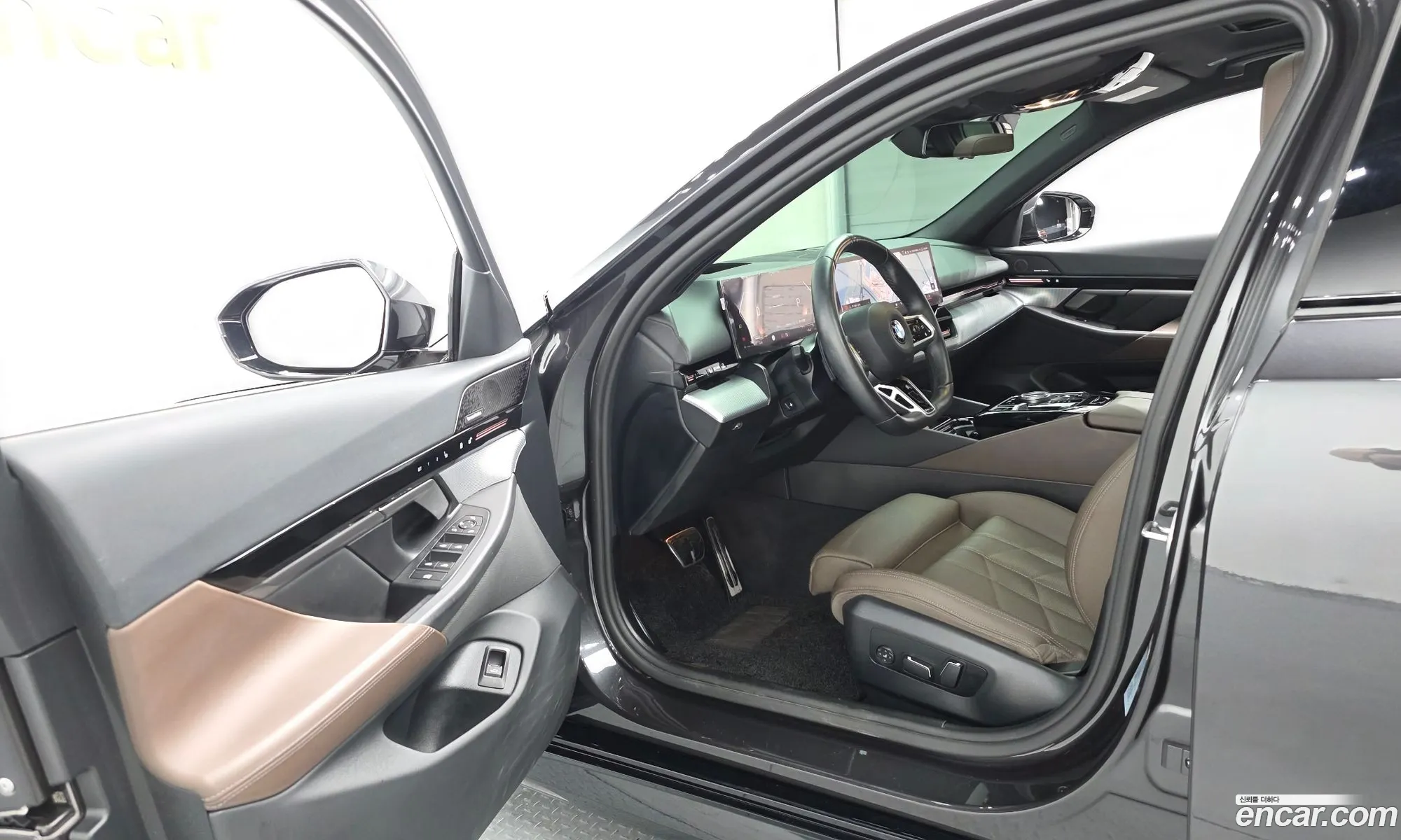 BMW 5 Series 2023 — 12