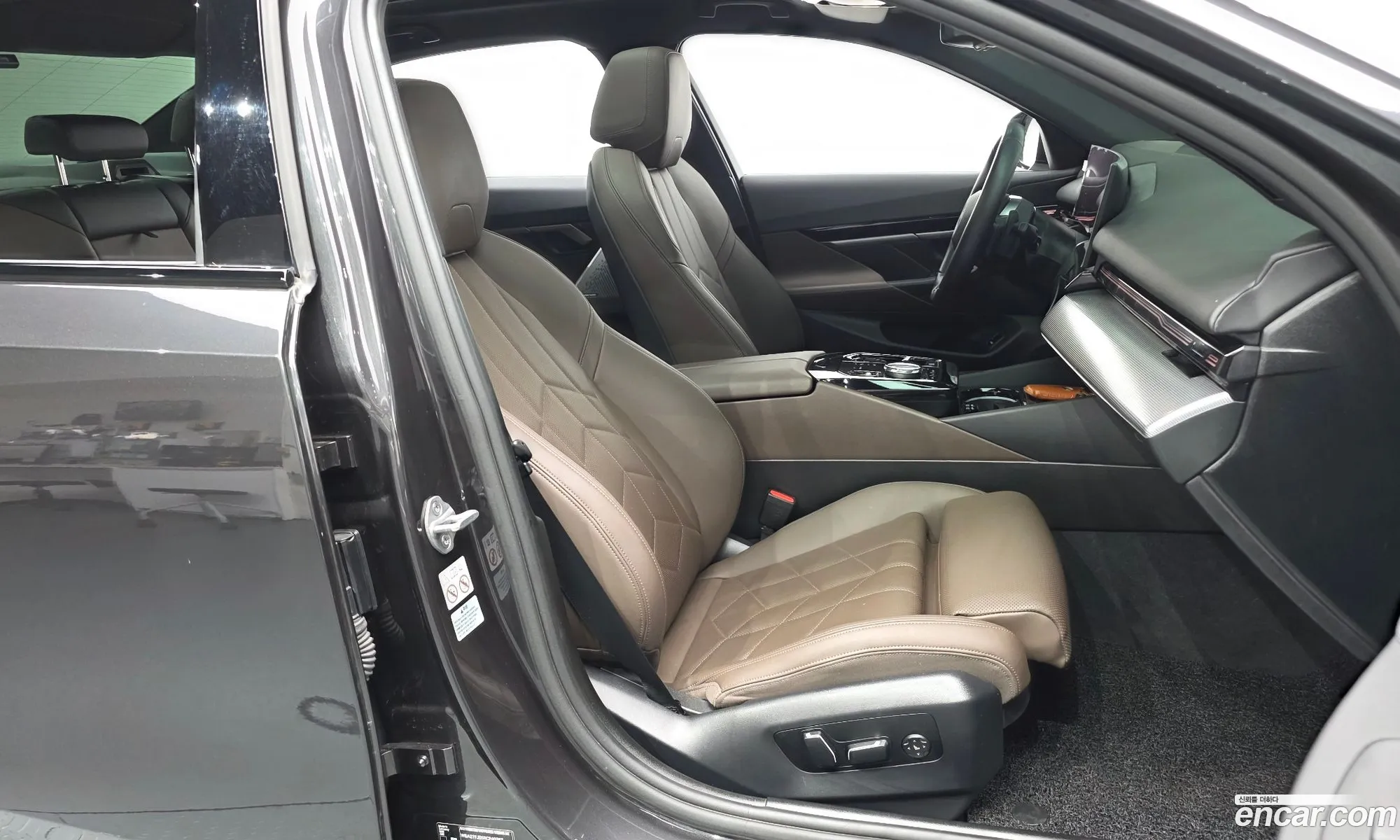 BMW 5 Series 2023 — 4