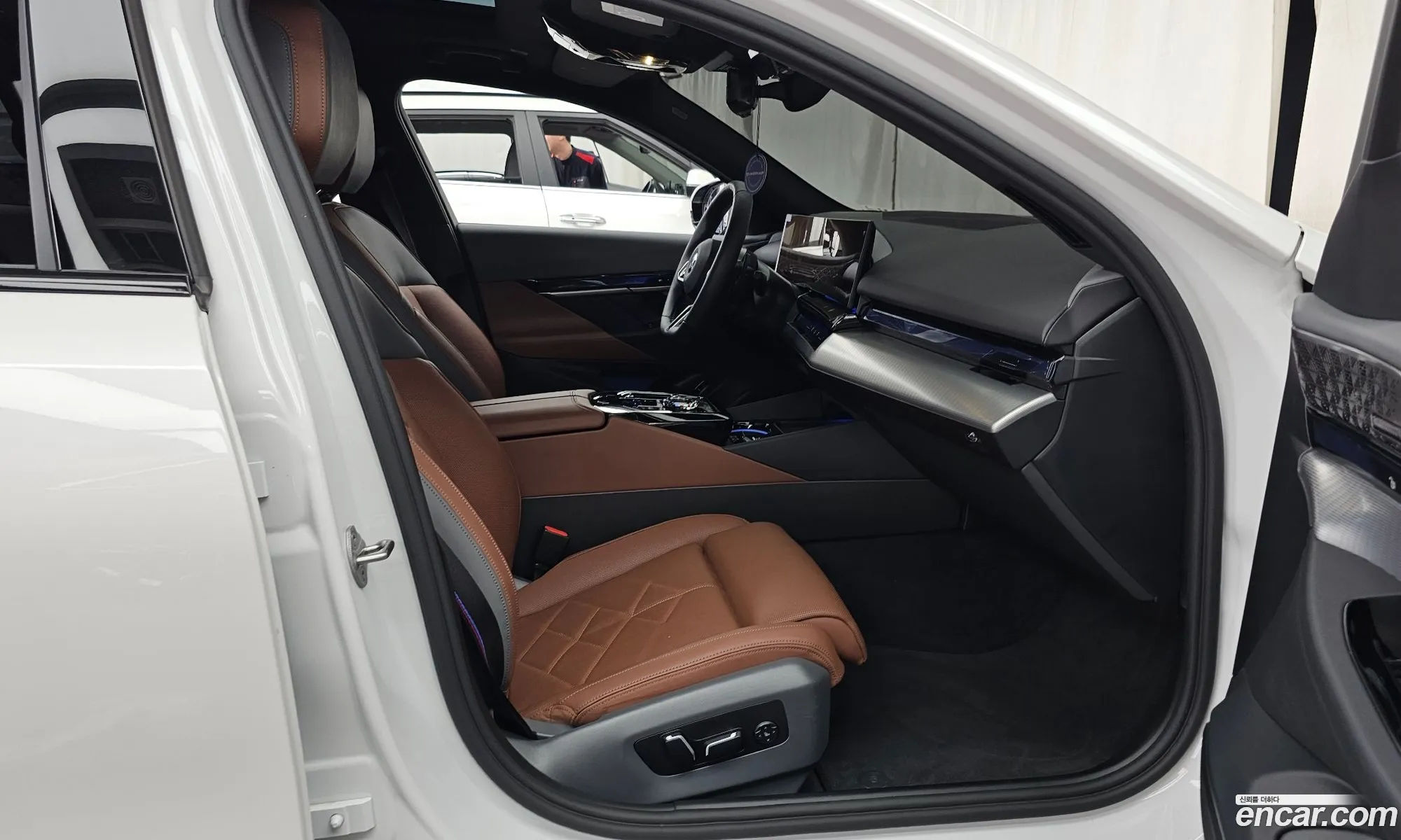 BMW 5 Series 2025 — 4