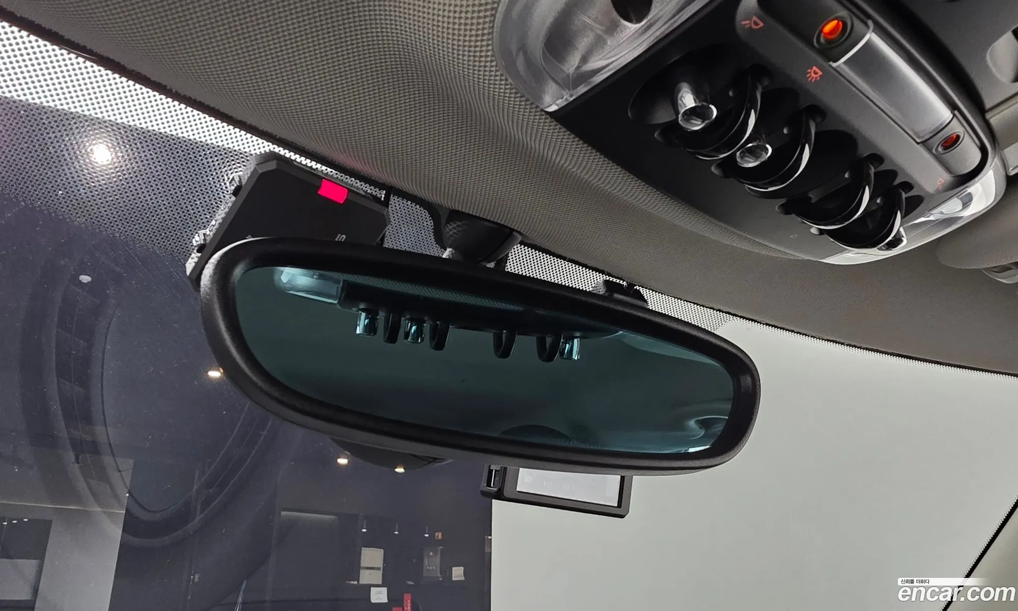 Mini Cooper 2018 WMWXP510XK2H39874 — 23