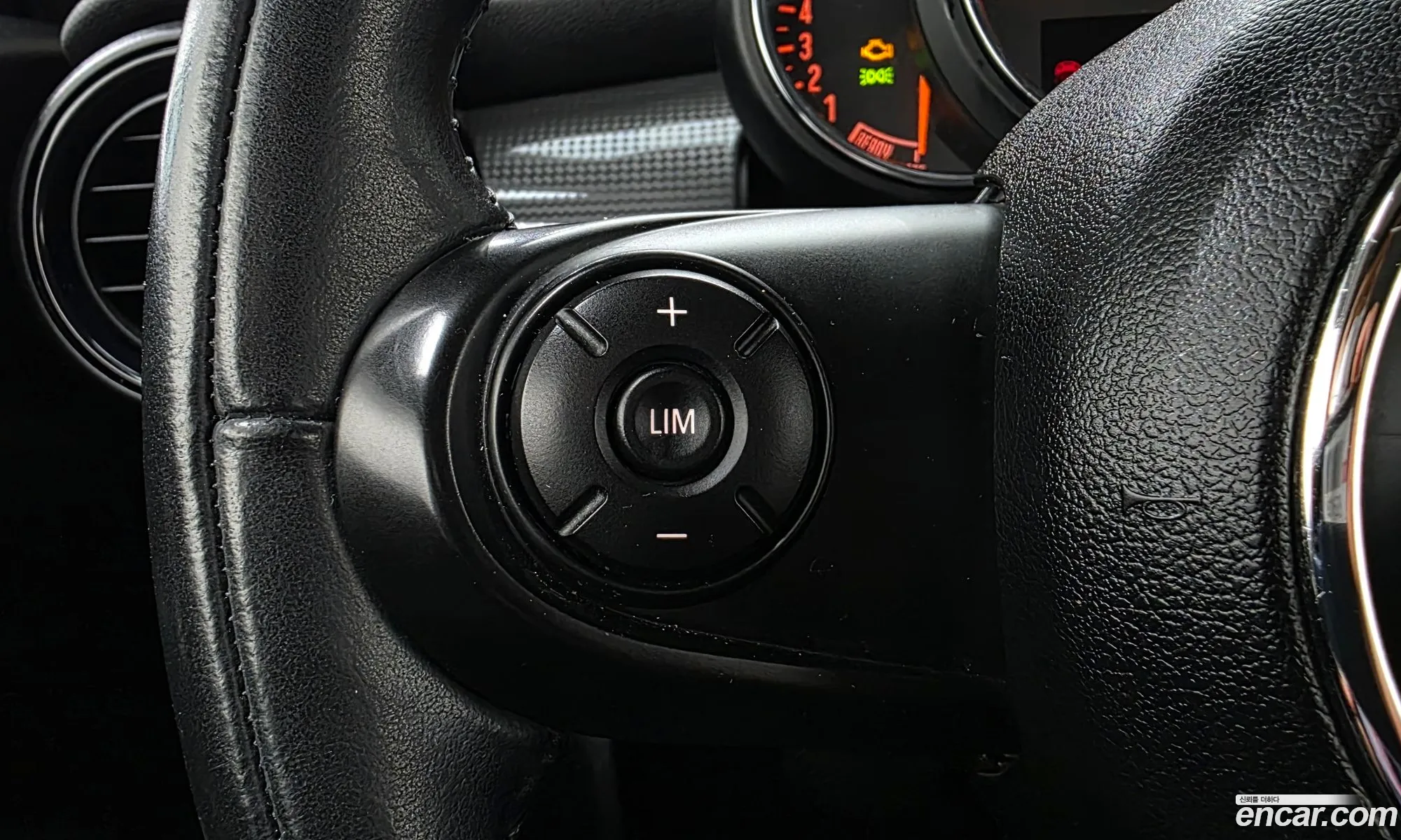 Mini Cooper 2018 WMWXP510XK2H39874 — 24