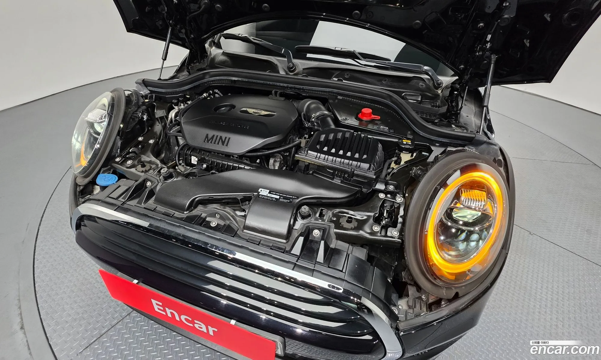 Mini Cooper 2018 WMWXP510XK2H39874 — 17