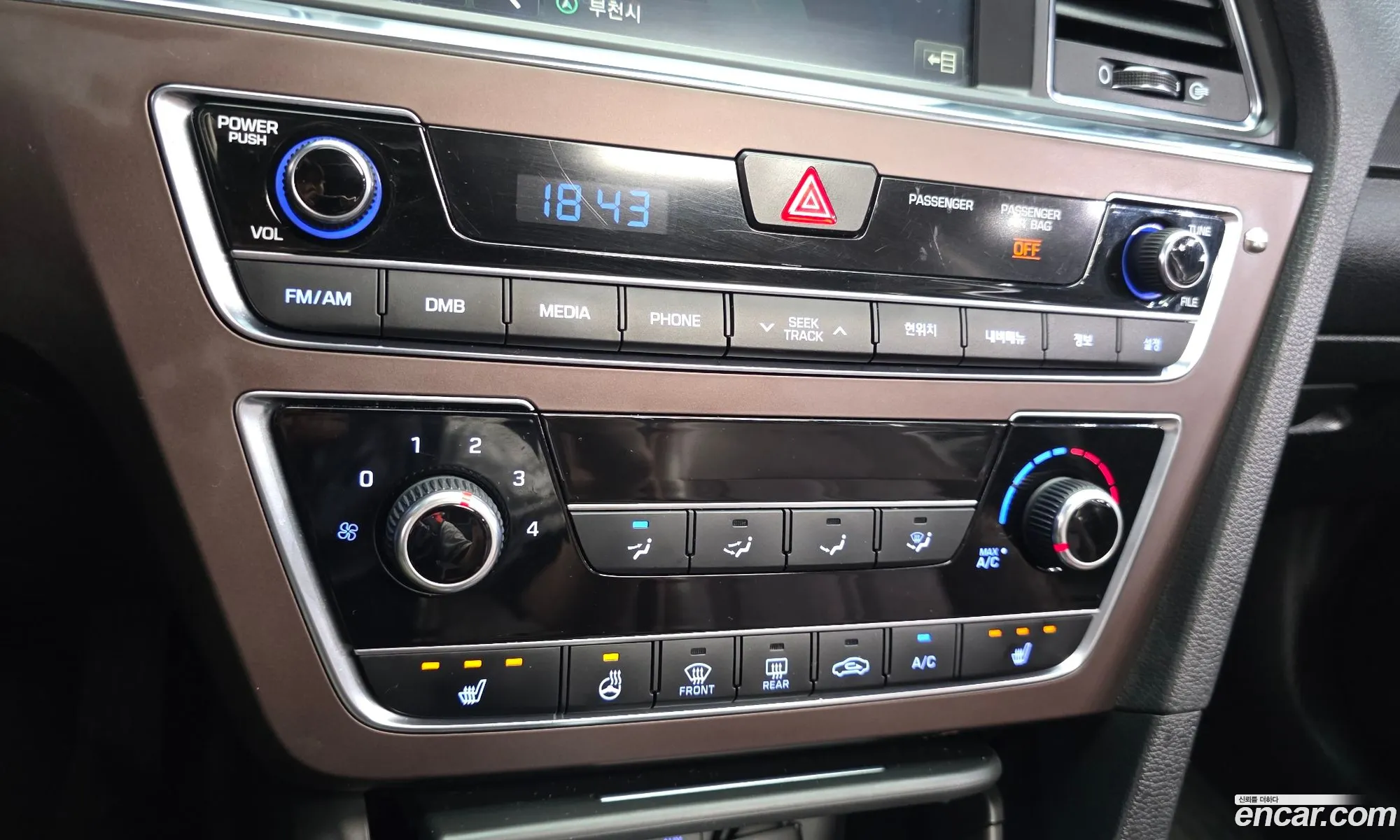 Hyundai LF Sonata 2016 — 31
