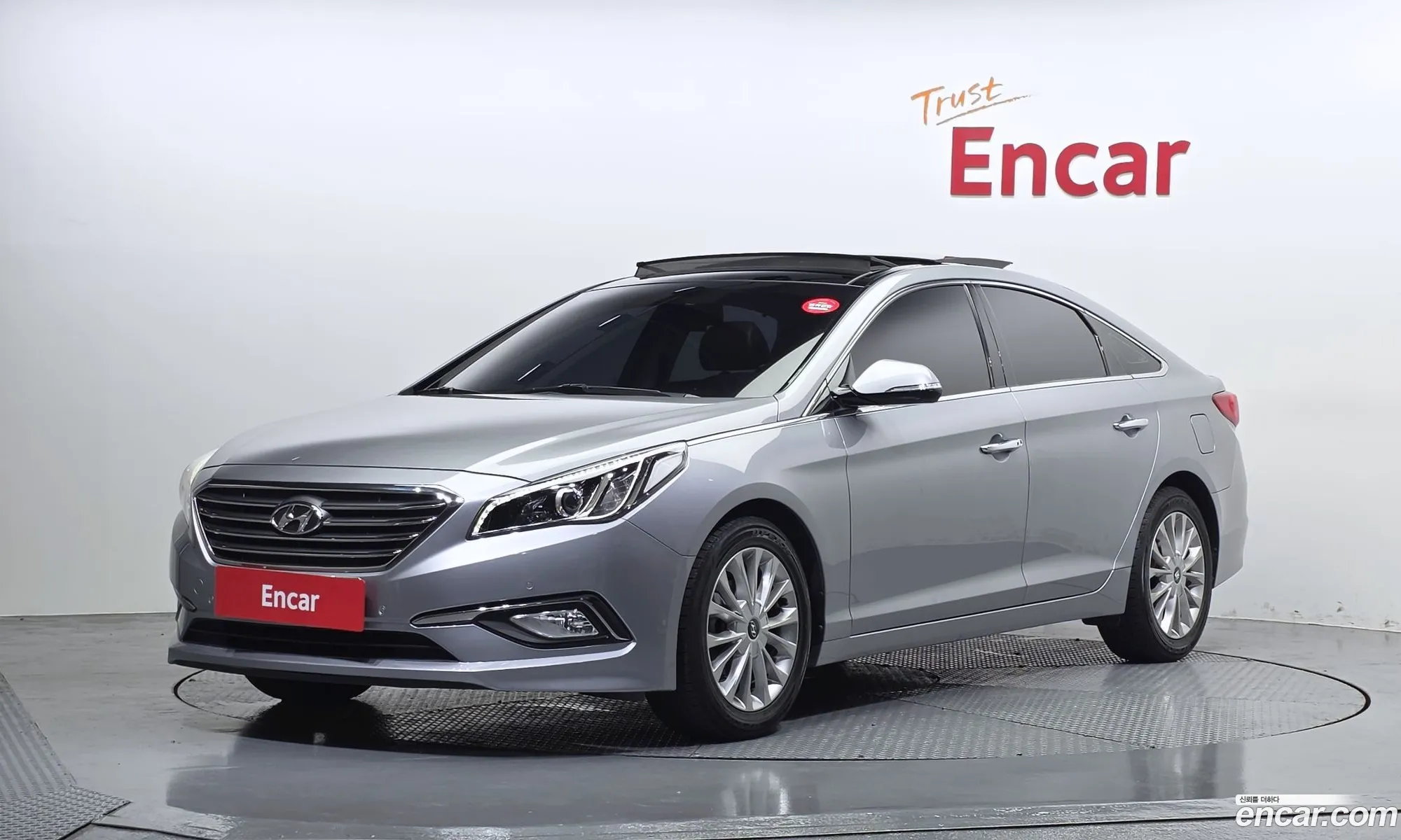Hyundai LF Sonata 2016 — 18