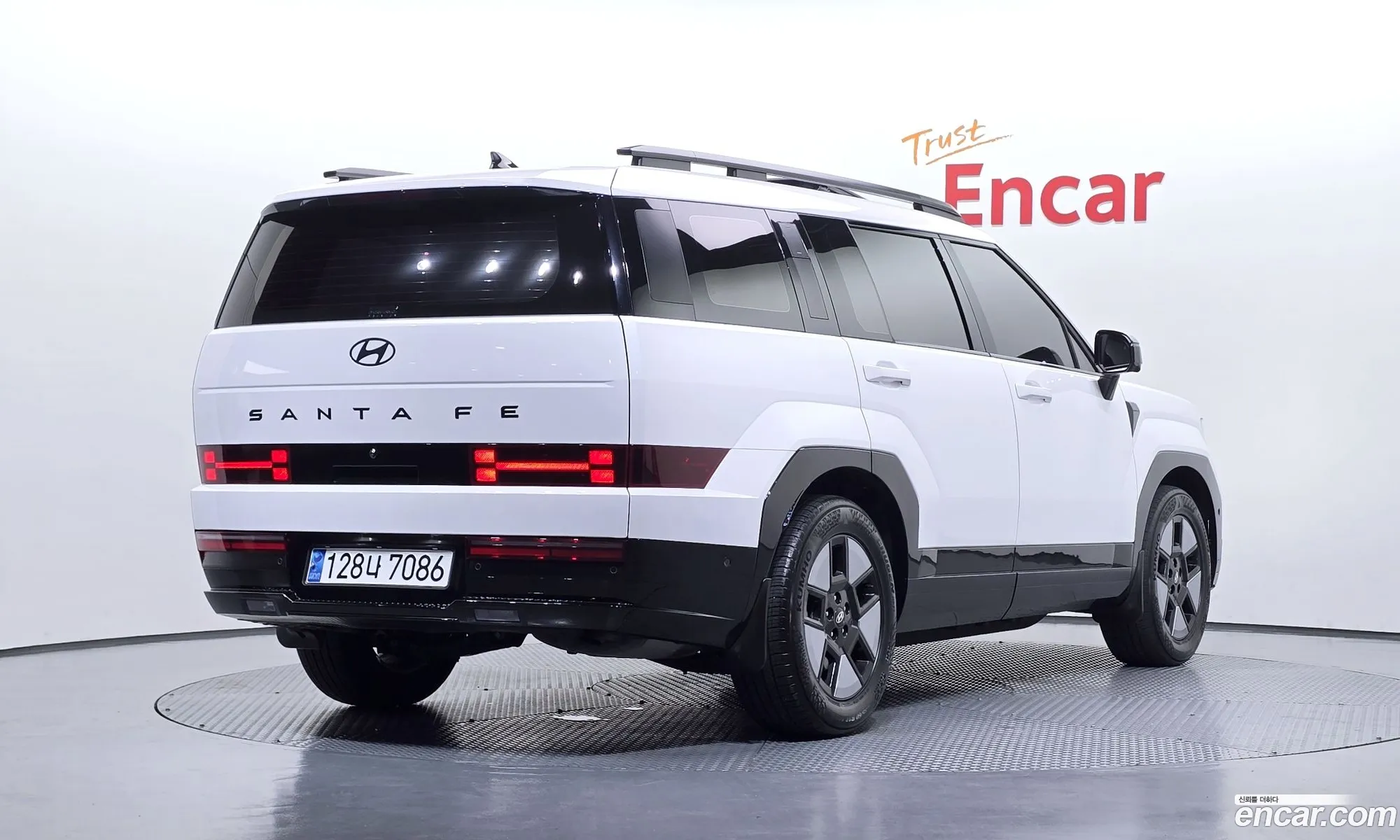 Hyundai Santa Fe 2024 — 32