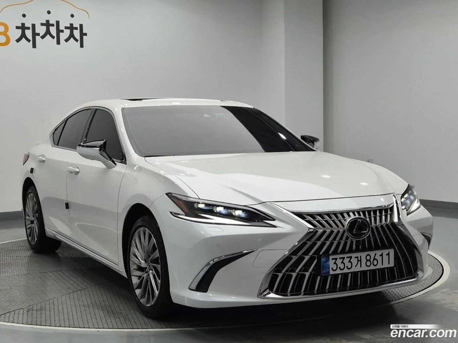 Lexus ES300h 7th Gen 2026 — 8