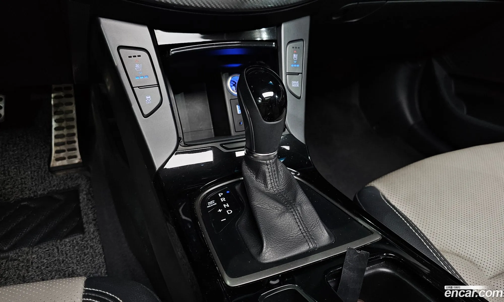 Hyundai i40 2016 — 14