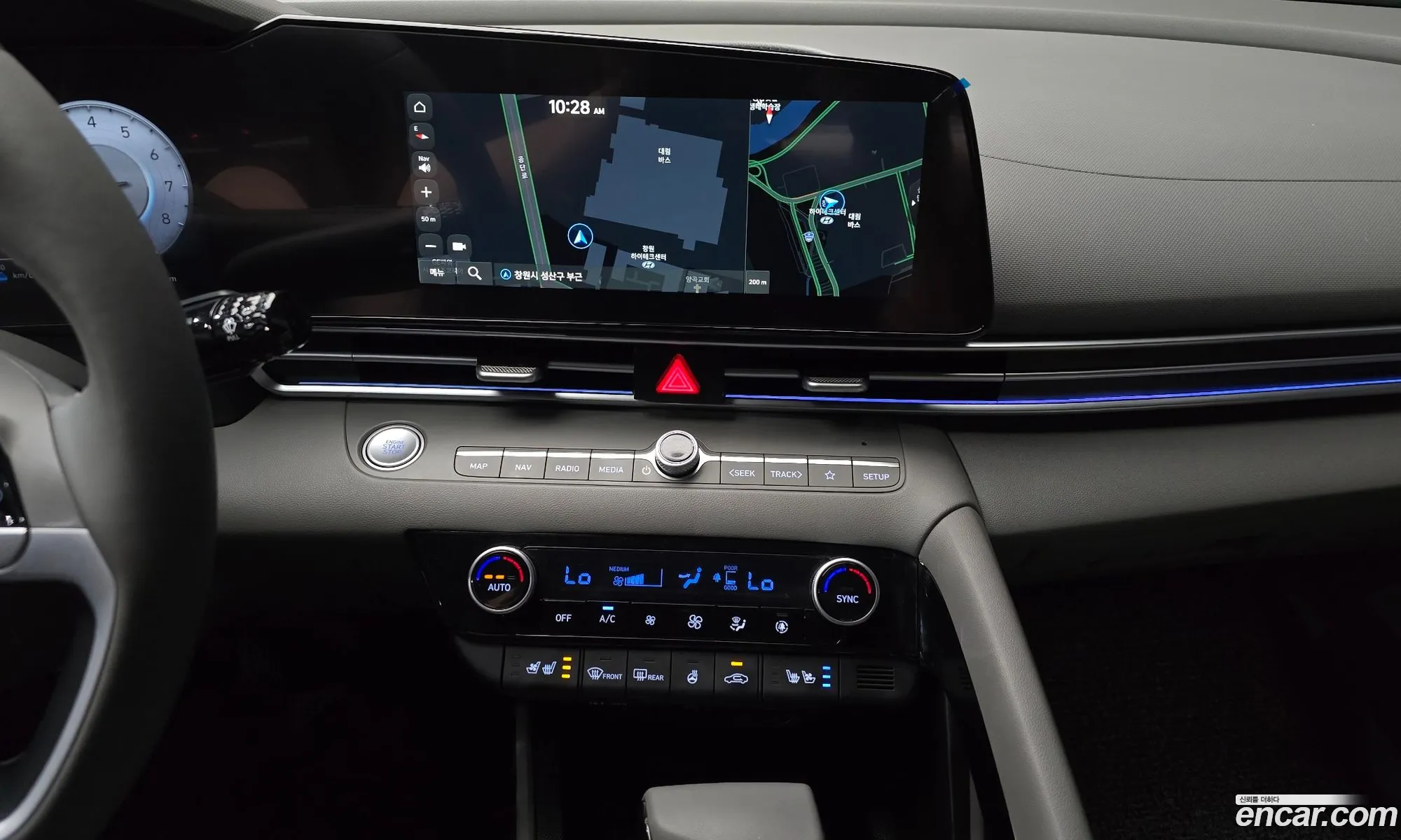 Hyundai Elantra 2025 — 30