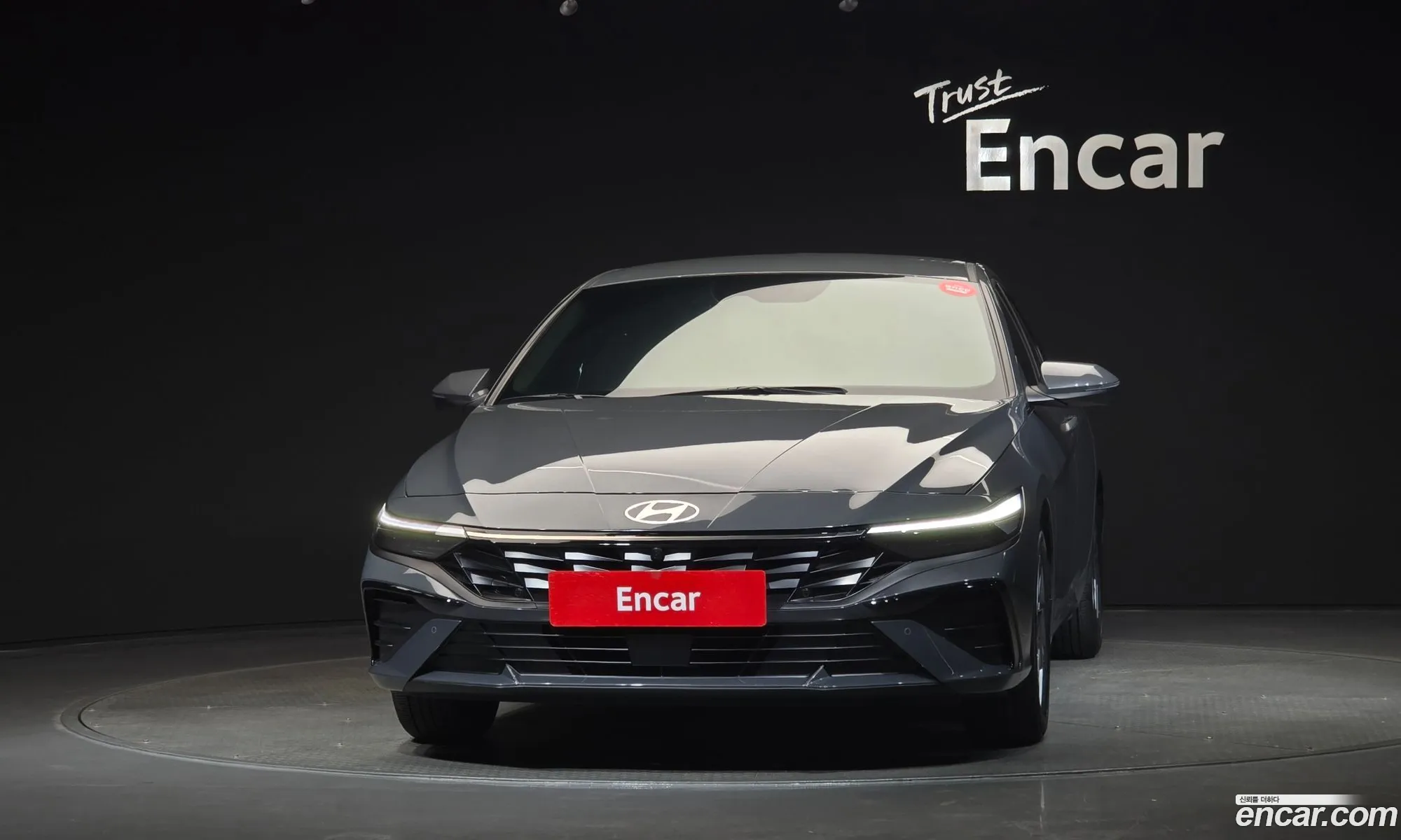 Hyundai Elantra 2025 — 12