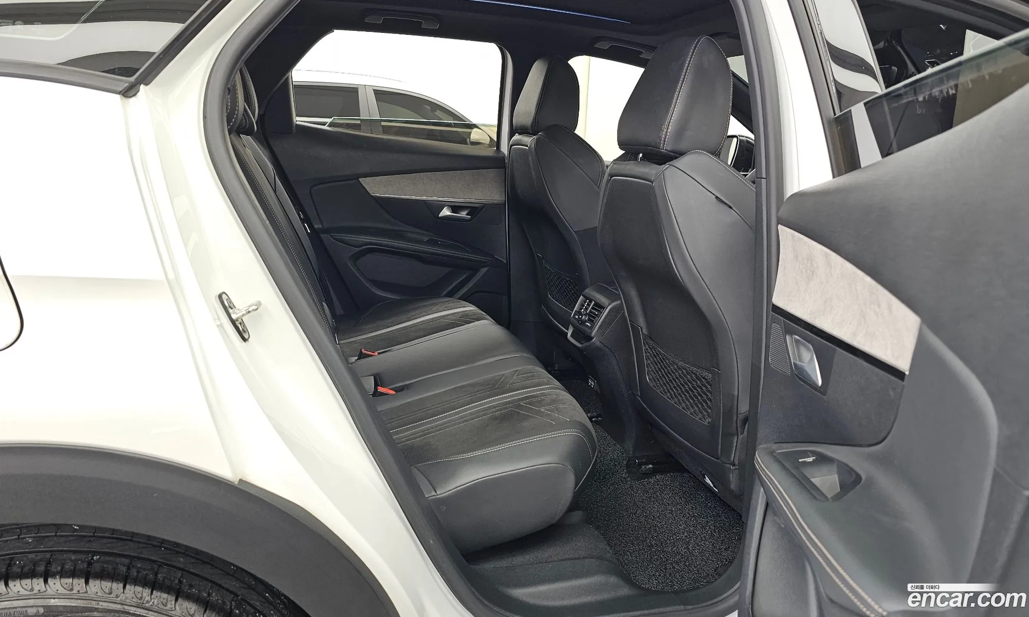 Peugeot 3008 2021 — 13