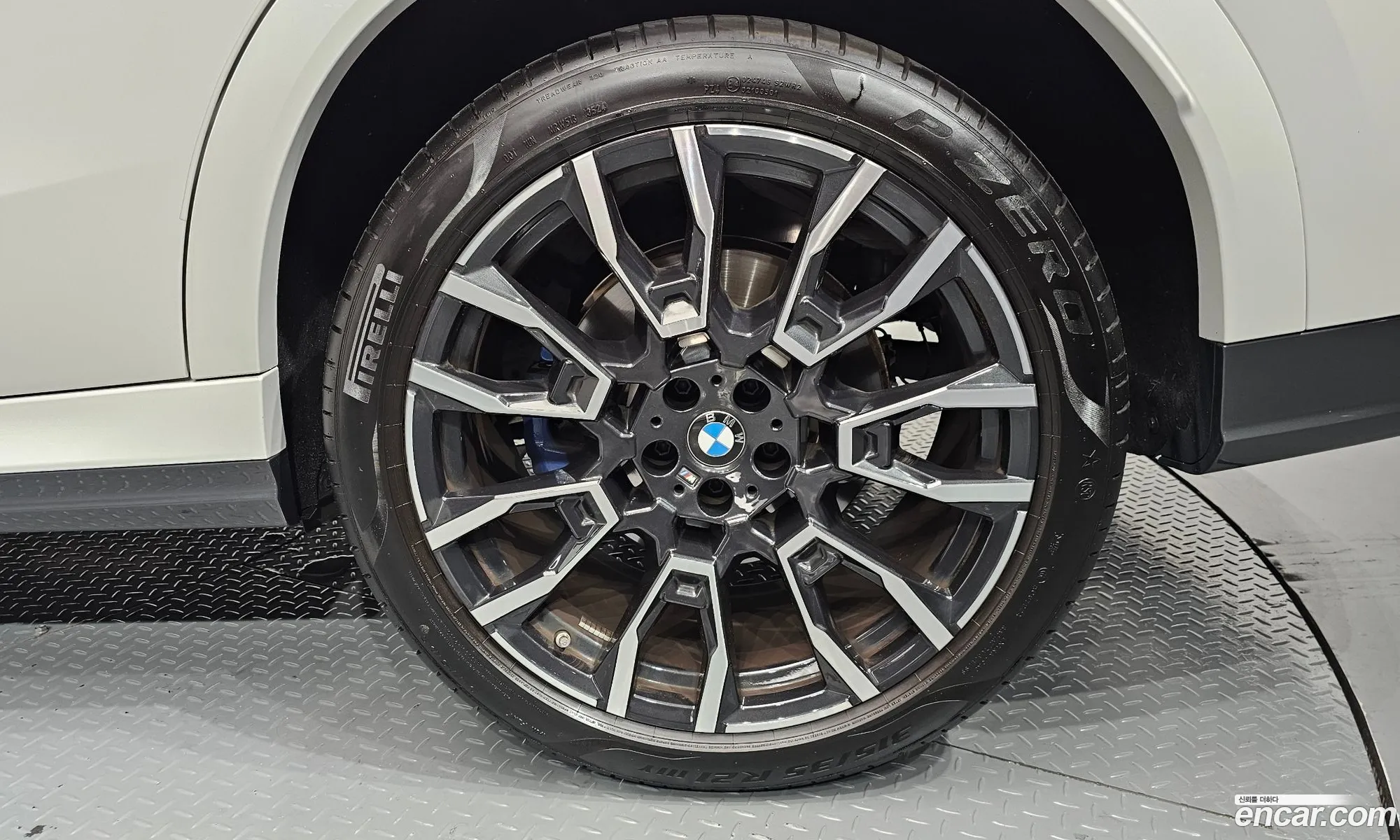 BMW X6 2025 — 22