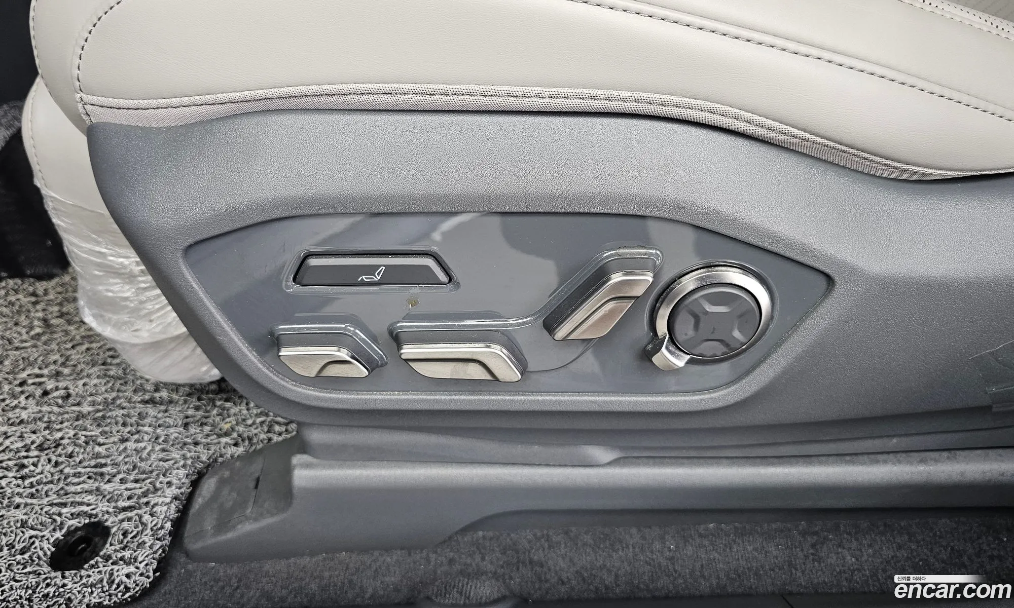 Kia EV9 2023 — 17