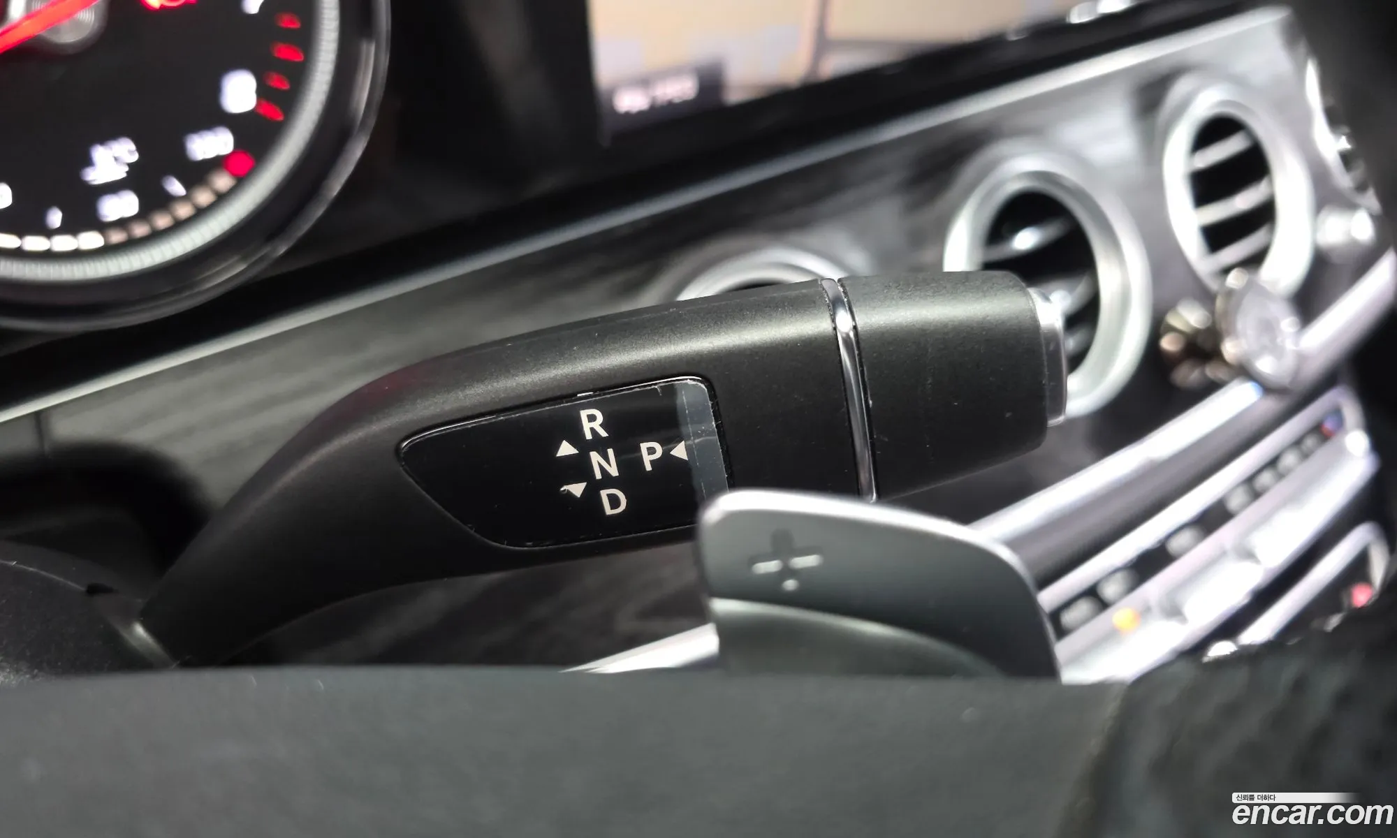 Mercedes-Benz E-Class W213 2018 — 21