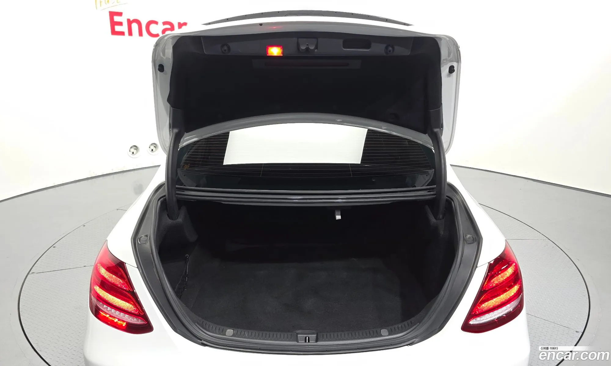 Mercedes-Benz E-Class W213 2018 — 3