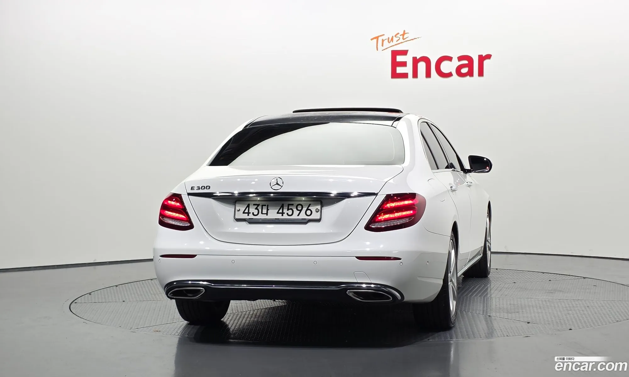 Mercedes-Benz E-Class W213 2018 — 11