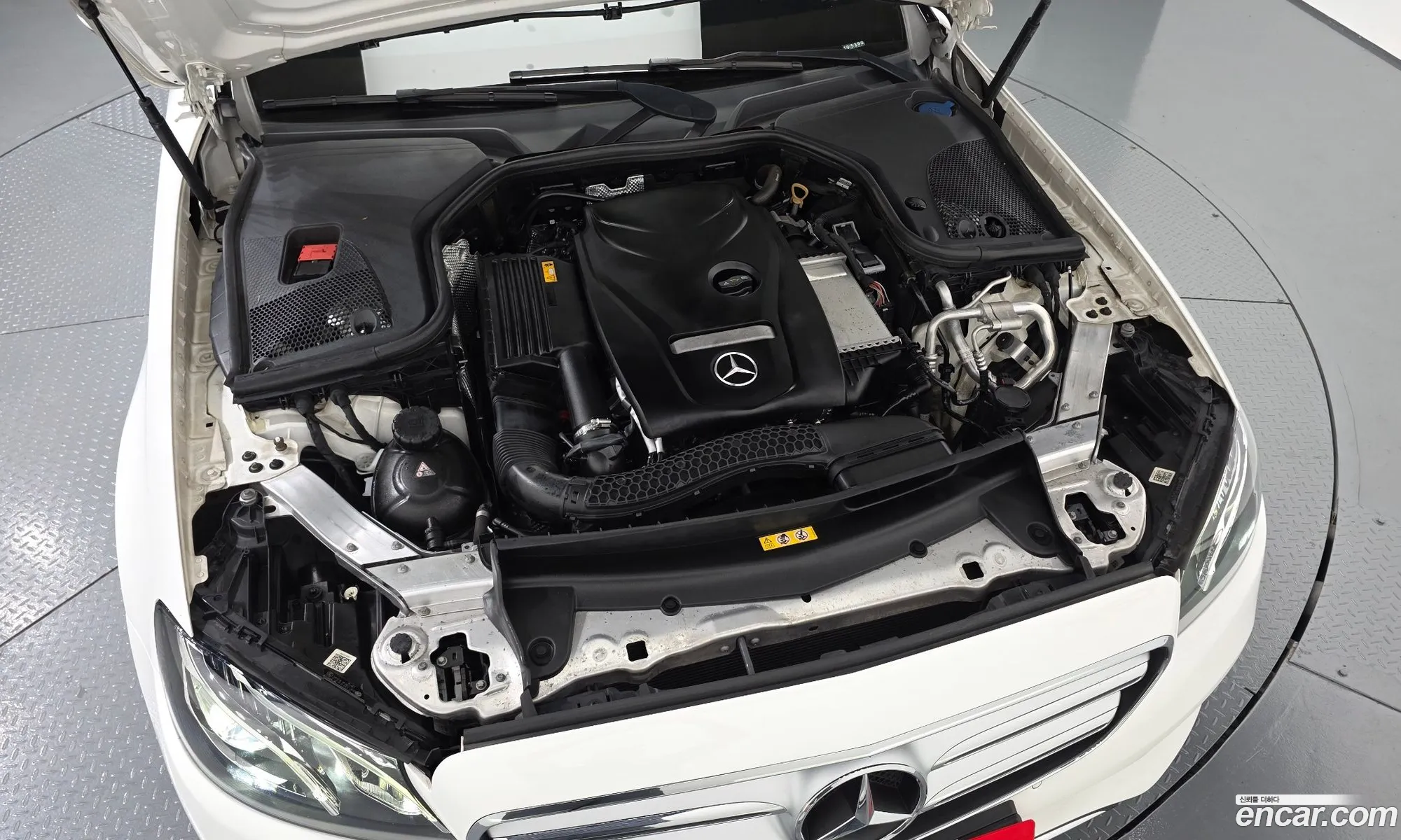 Mercedes-Benz E-Class W213 2018 — 29