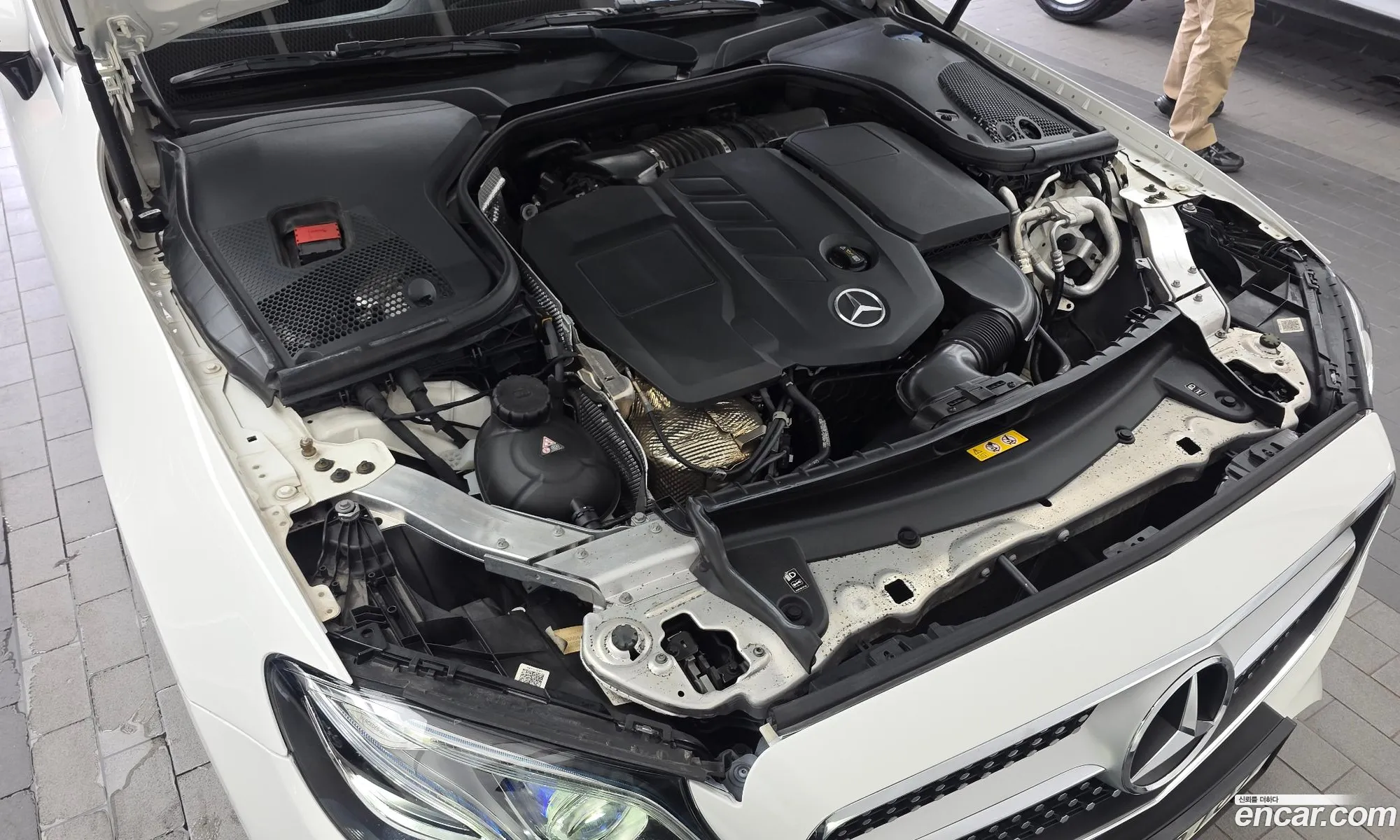 Mercedes-Benz E-Class W213 2018 WDD1K1EB3JF037403 — 8